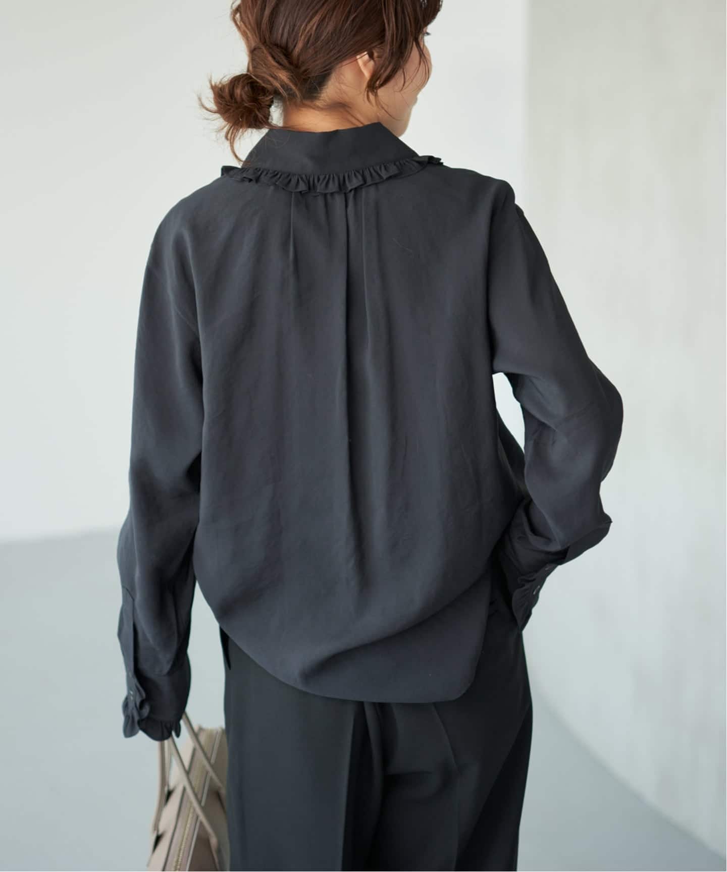 Spick & Span フリルカラーブラウス　ブラック WEB限定 / 追加予約》フリルカラーブラウス（シャツ／ブラウス