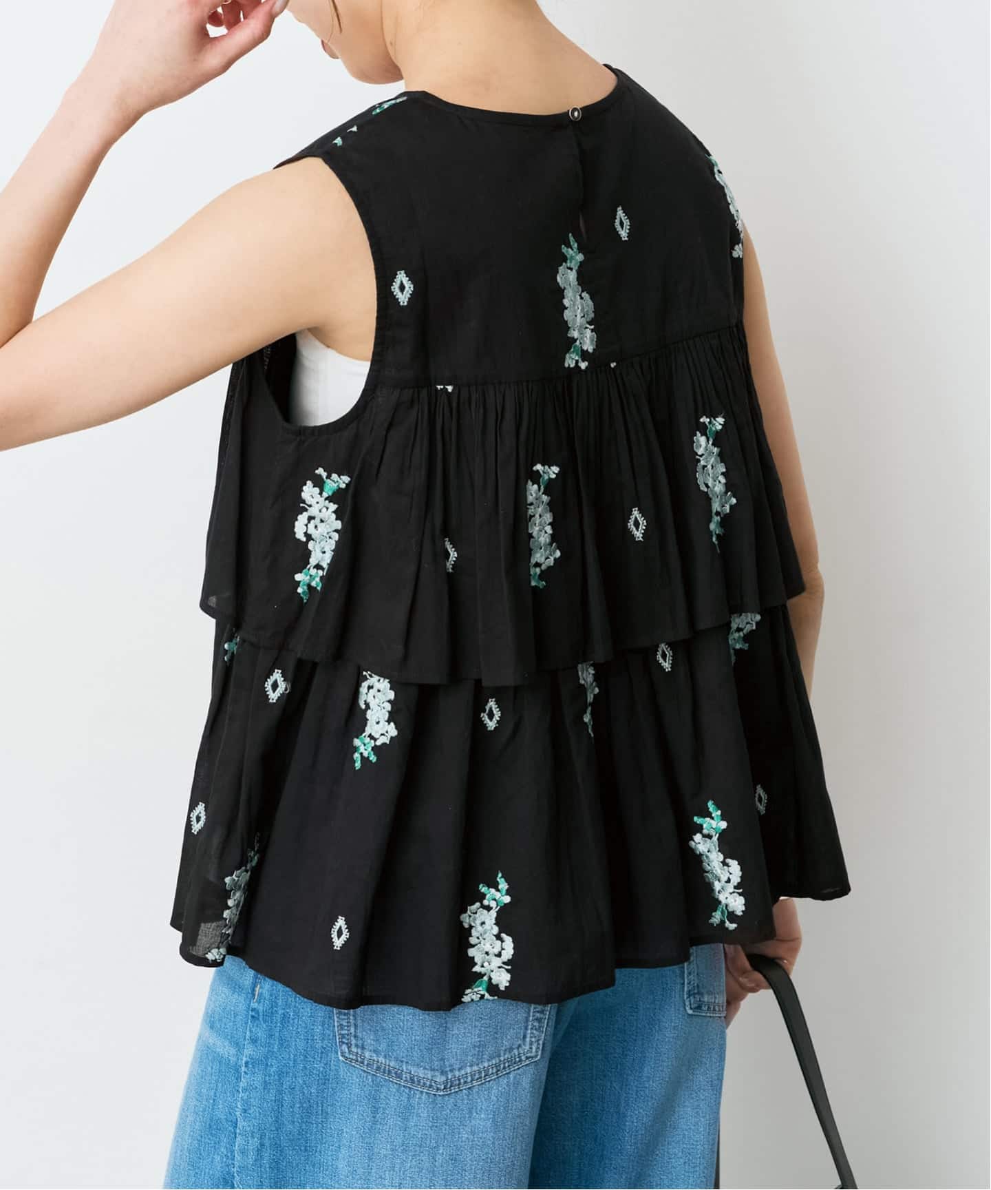 ne Quittez pas / ヌキテパ Cotton Voile Jasmine Embroidery Slee