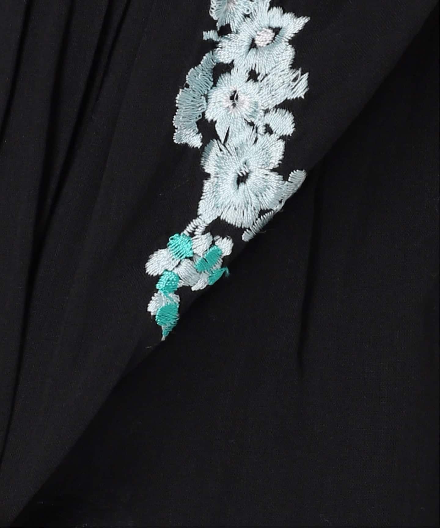 ne Quittez pas / ヌキテパ Cotton Voile Jasmine Embroidery Slee