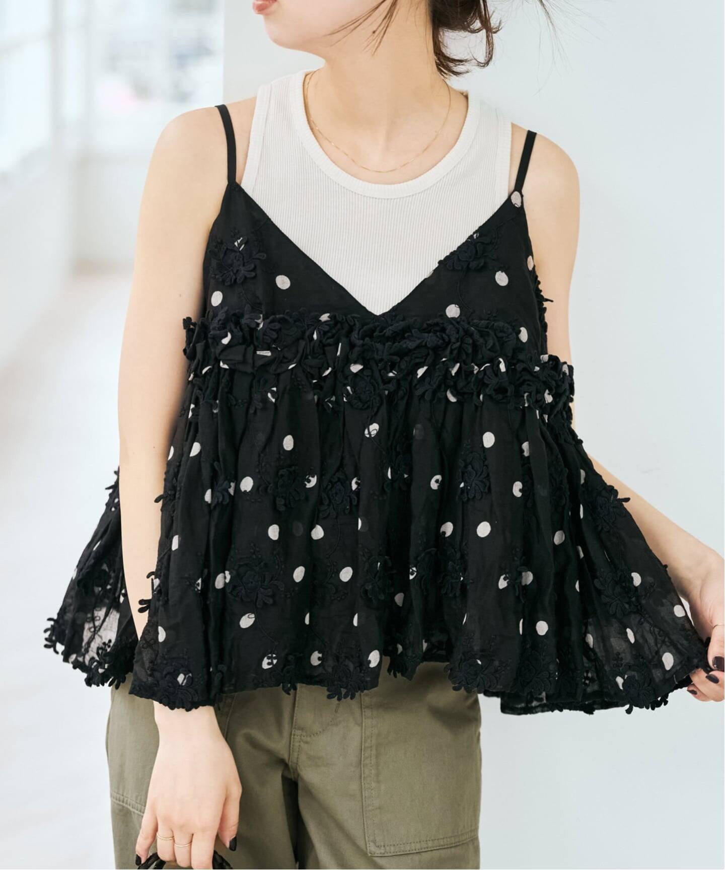 追加》crinkle crinkle crinkle 別注3D embroidery dot camisole 