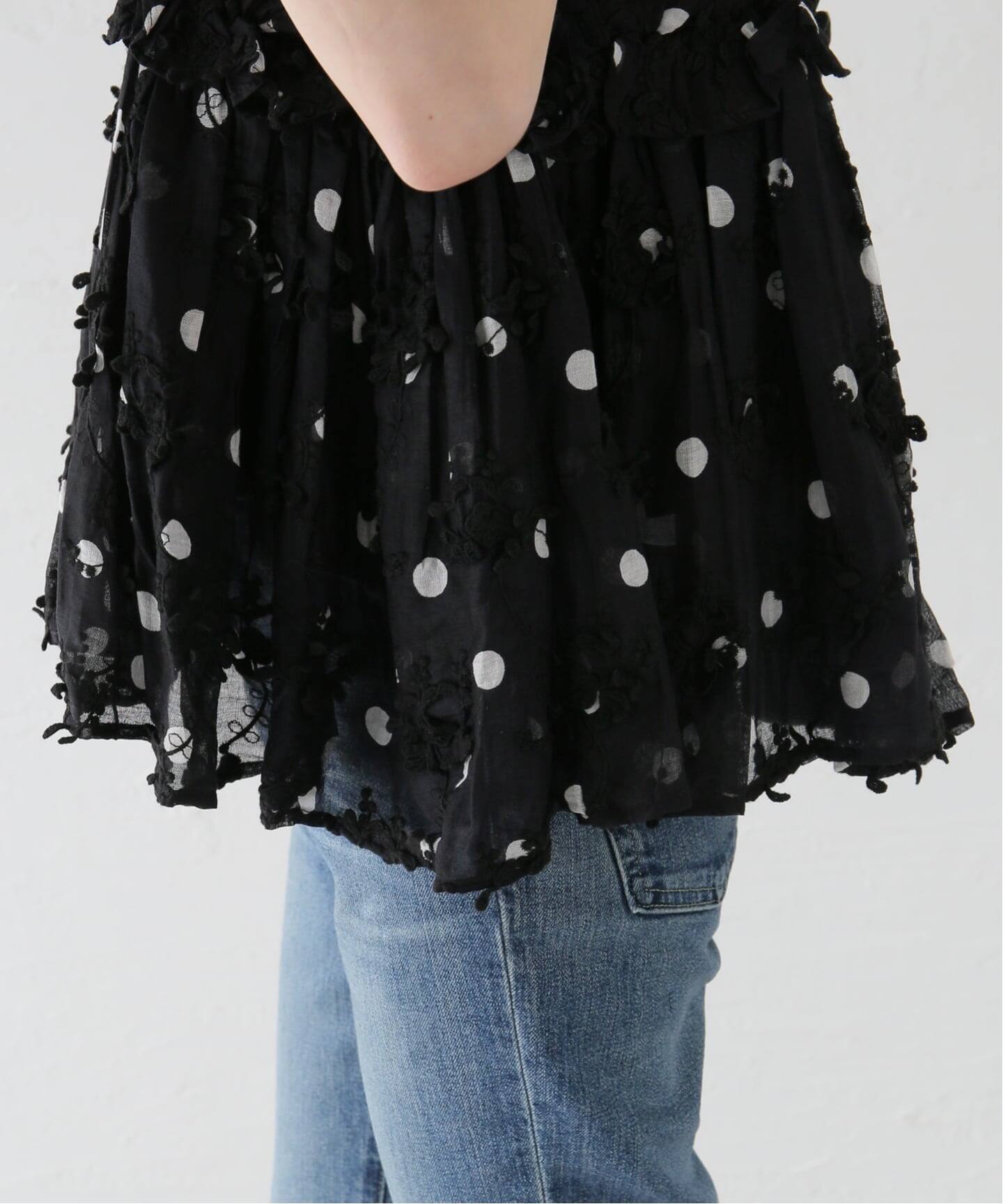 追加》crinkle crinkle crinkle 別注3D embroidery dot camisole