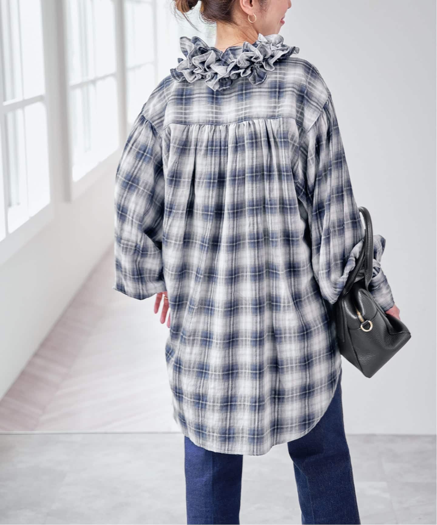 別注》crinkle check frill collar shirts*（シャツ／ブラウス