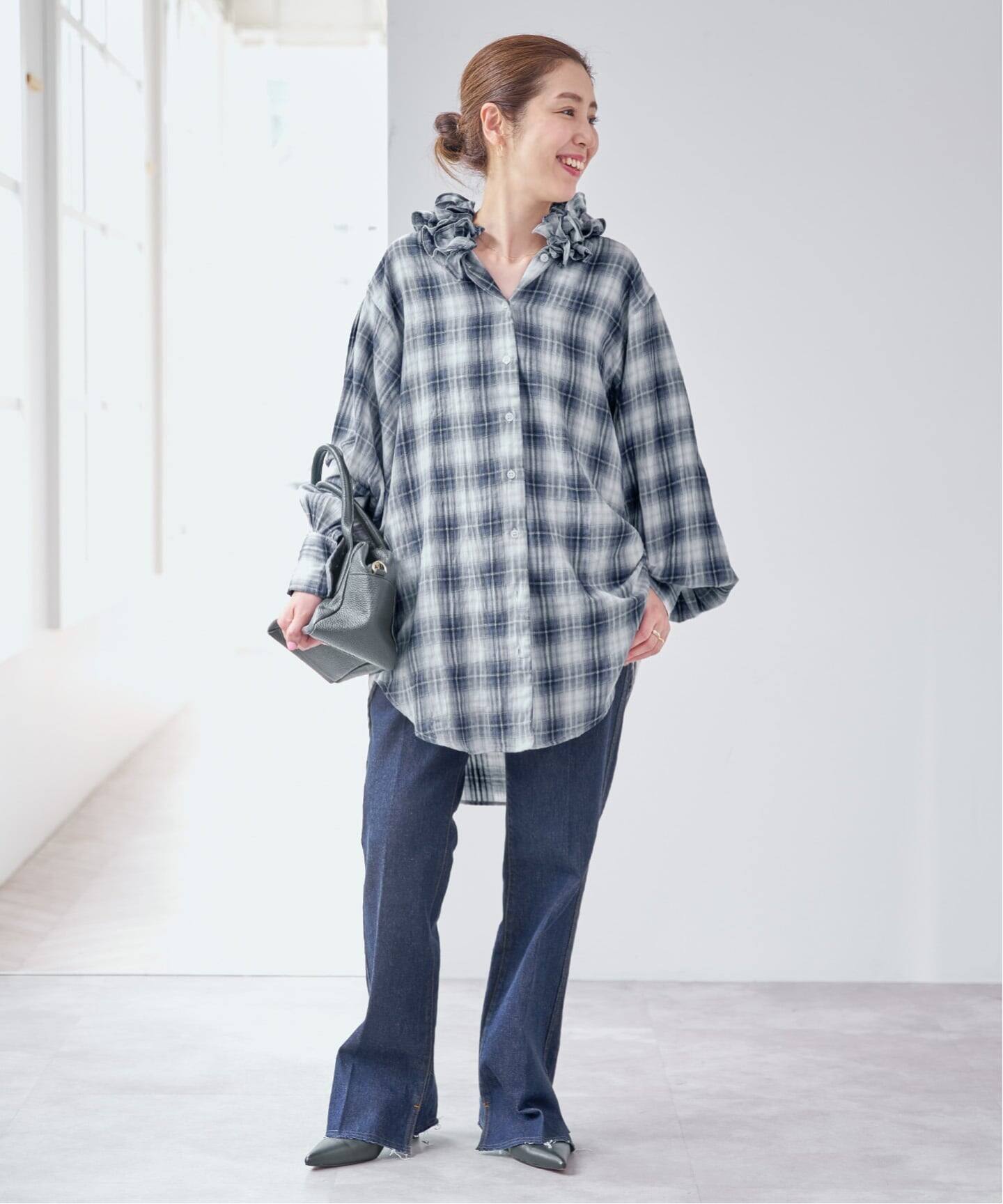 別注 / 予約》crinkle check frill collar shirts*（シャツ／ブラウス