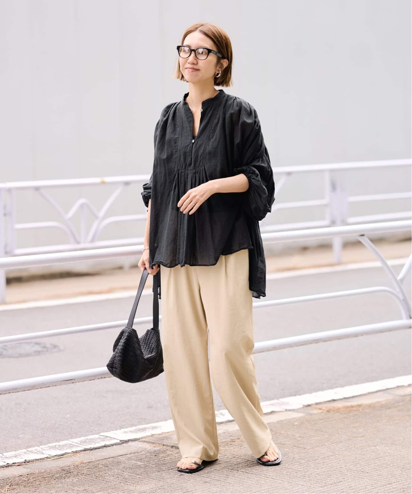 2021 FRAMeWORK コットンシフォンタックブラウス ベージュ FRAMeWORK - 2021 FRAMeWORK コットンシフォンタックブラウス ベージュ