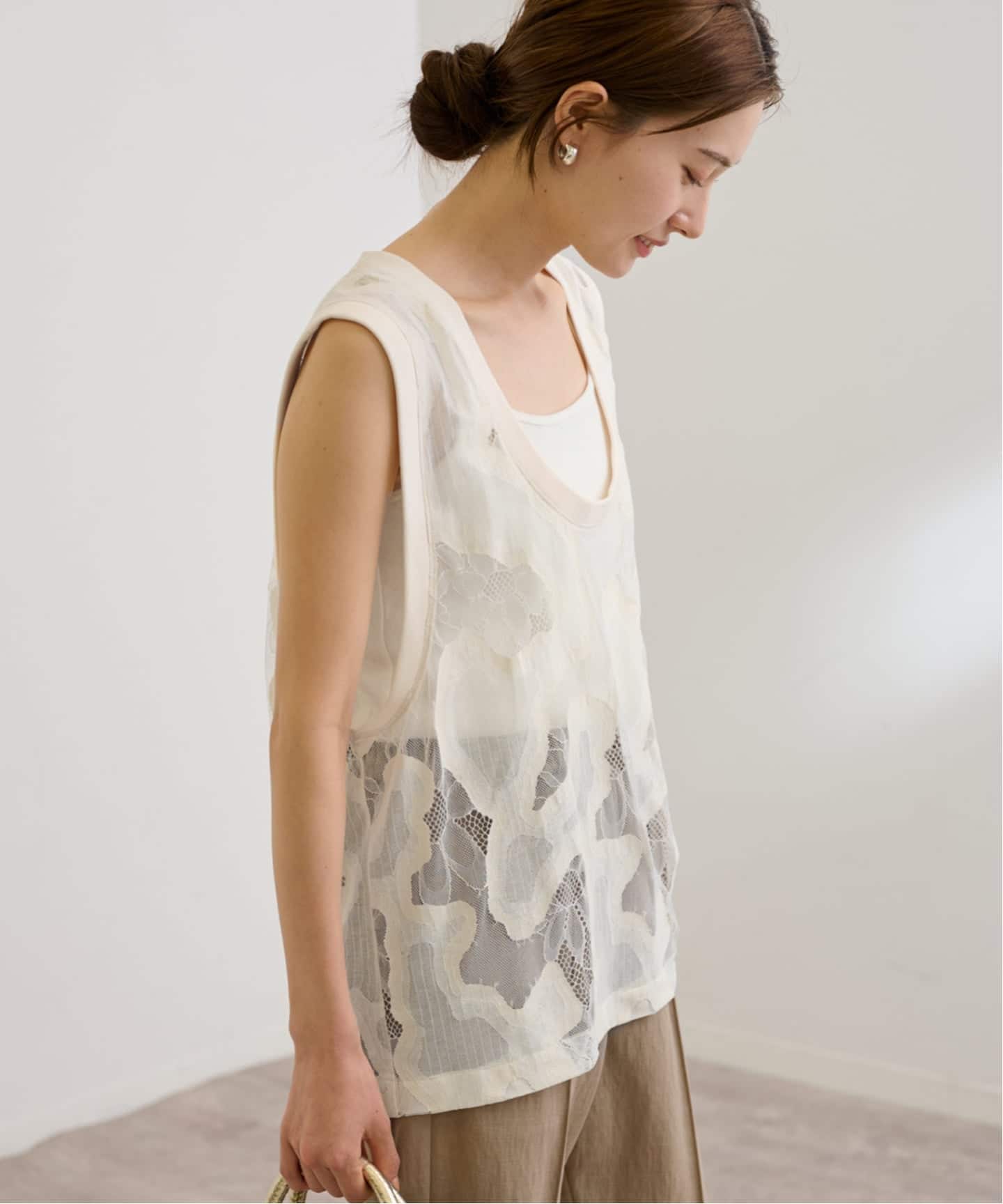 ≪追加予約≫ESTHE OVERSIZED SHEER LACE ベスト（シャツ／ブラウス