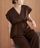 《予約・セットアップ対応》ファジーリネンVカラーベルテッドブラウス