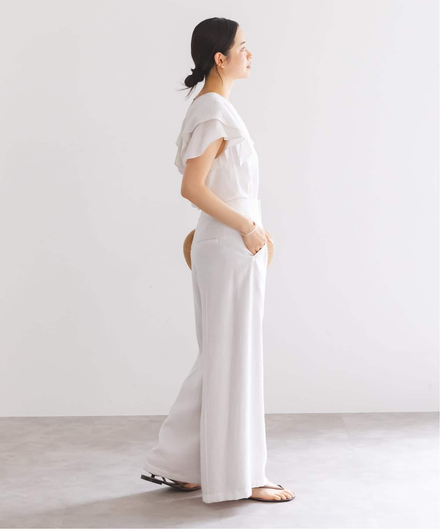 WEB限定追加》【洗える】ファジーリネンスクエアケープブラウス