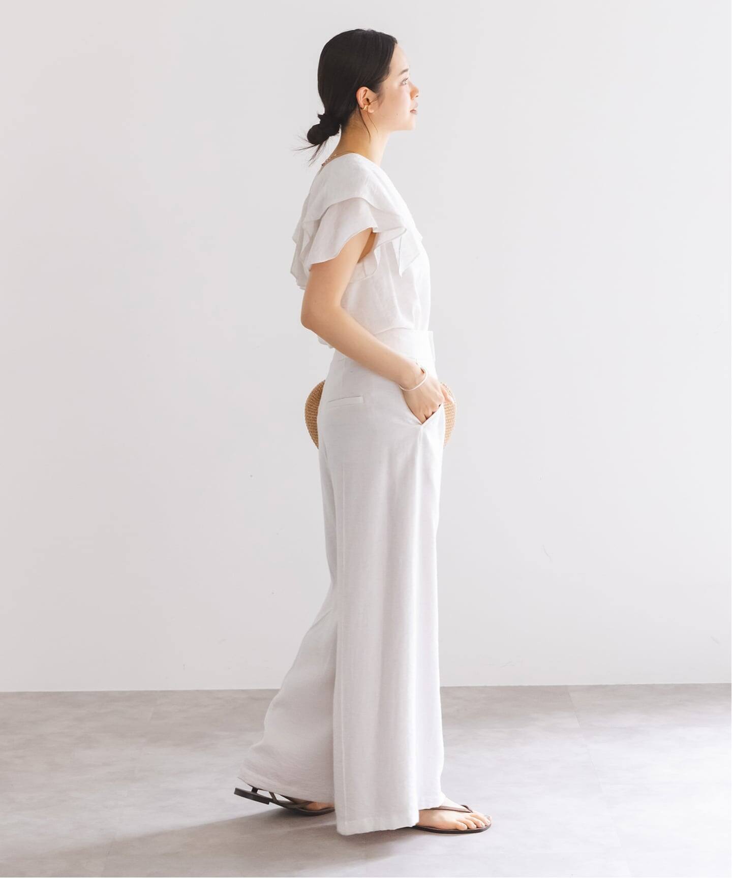 WEB限定追加》【洗える】ファジーリネンスクエアケープブラウス 
