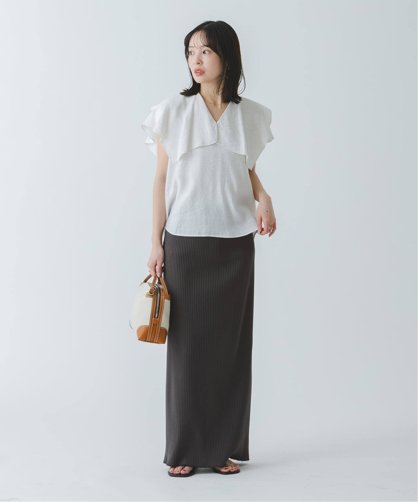WEB限定追加》【洗える】ファジーリネンスクエアケープブラウス