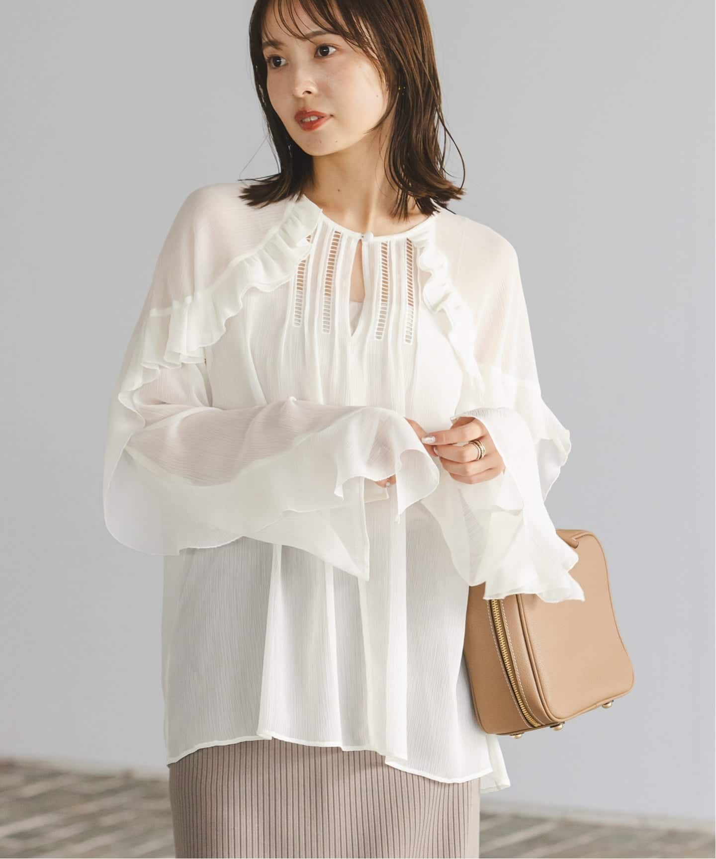 新品未使用【Noble×L'AUBE BLANC】楊柳フリル梯子刺繍ブラウス WEB&ルミネ新宿店限定追加》【NOBLE×L'AUBE BLANC】楊柳フリル梯子刺繍