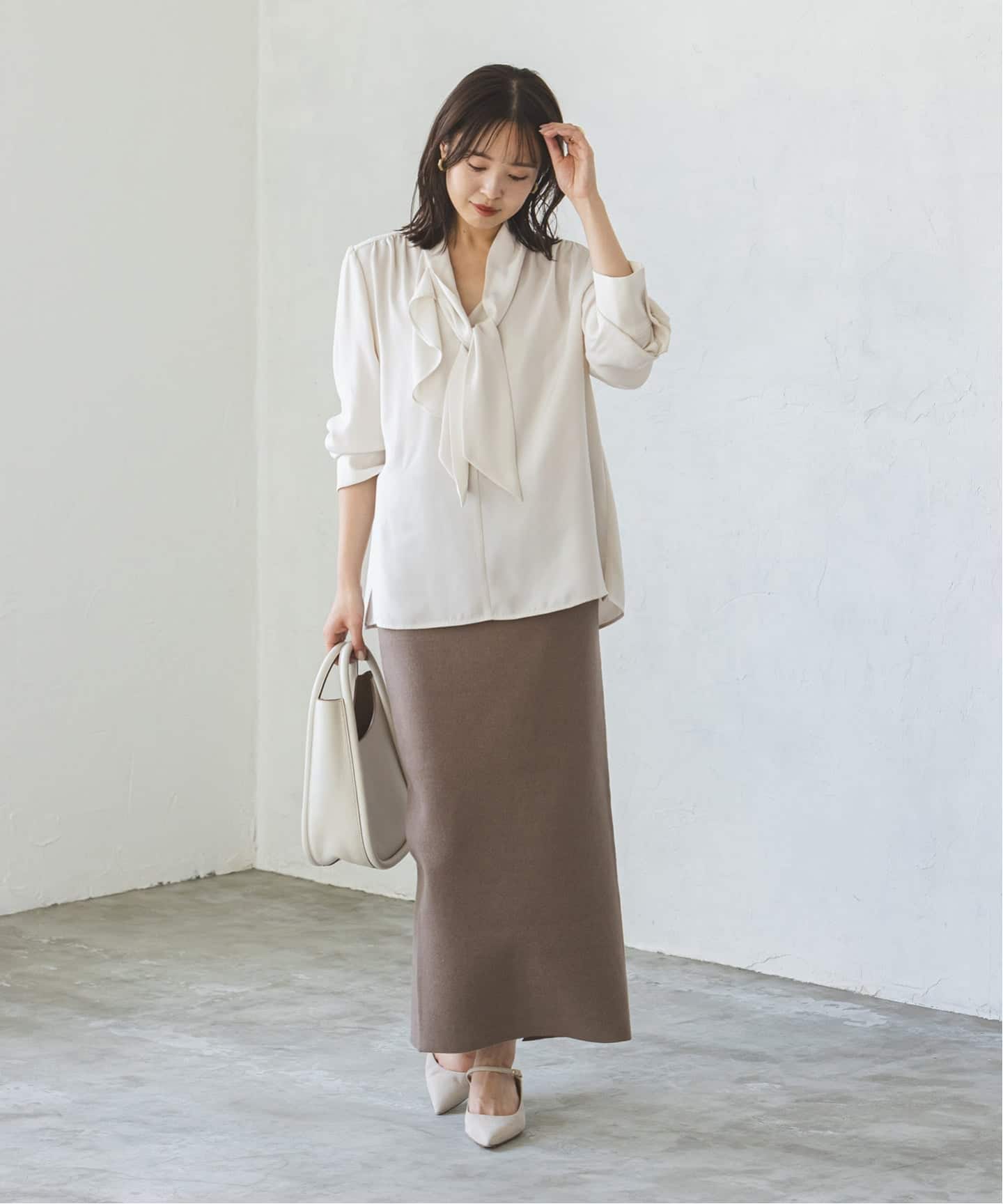 WEB＆日本橋店限定・追加予約》ロイヤルサテンボウタイブラウス