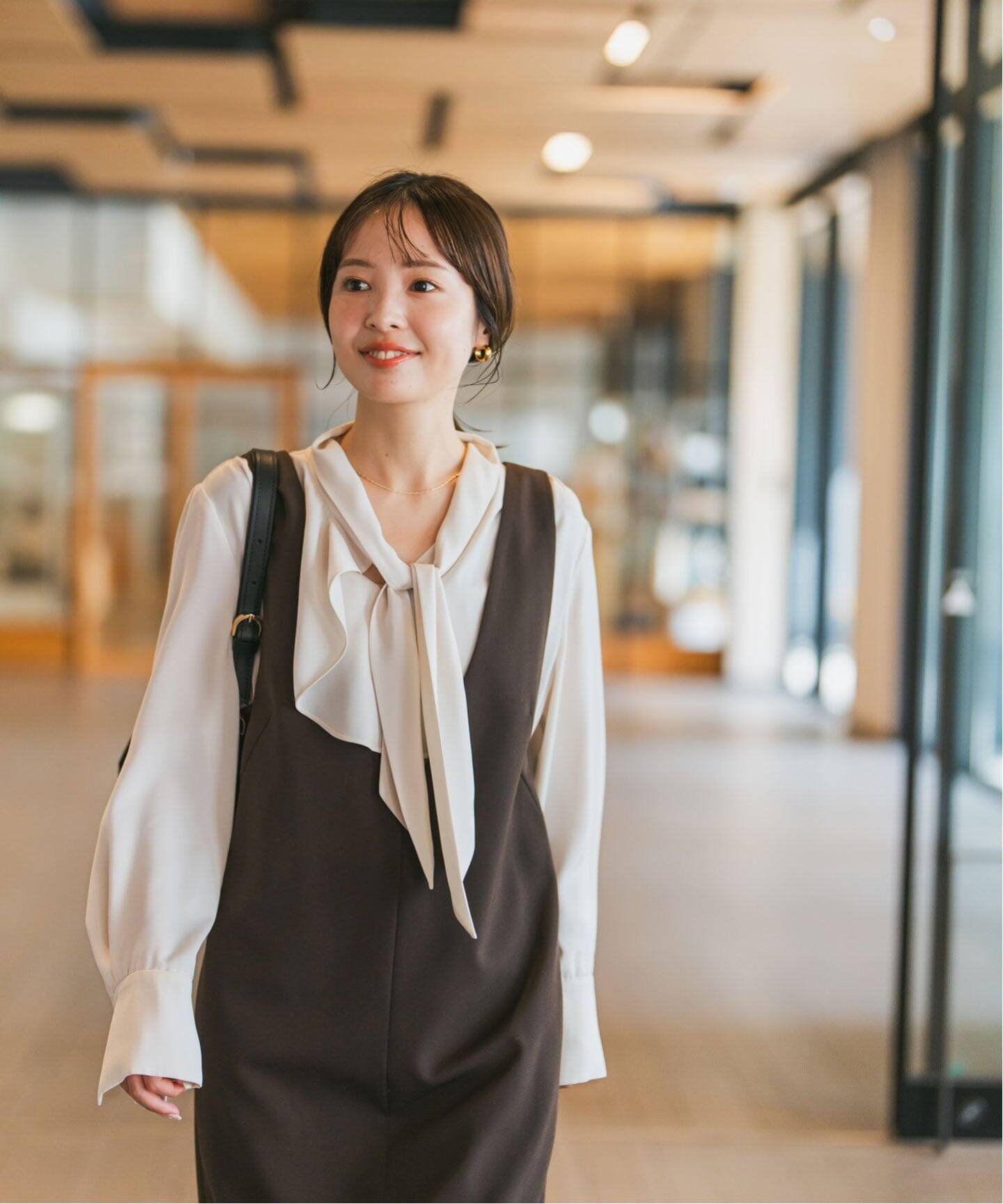 WEB＆日本橋店限定・追加予約》ロイヤルサテンボウタイブラウス