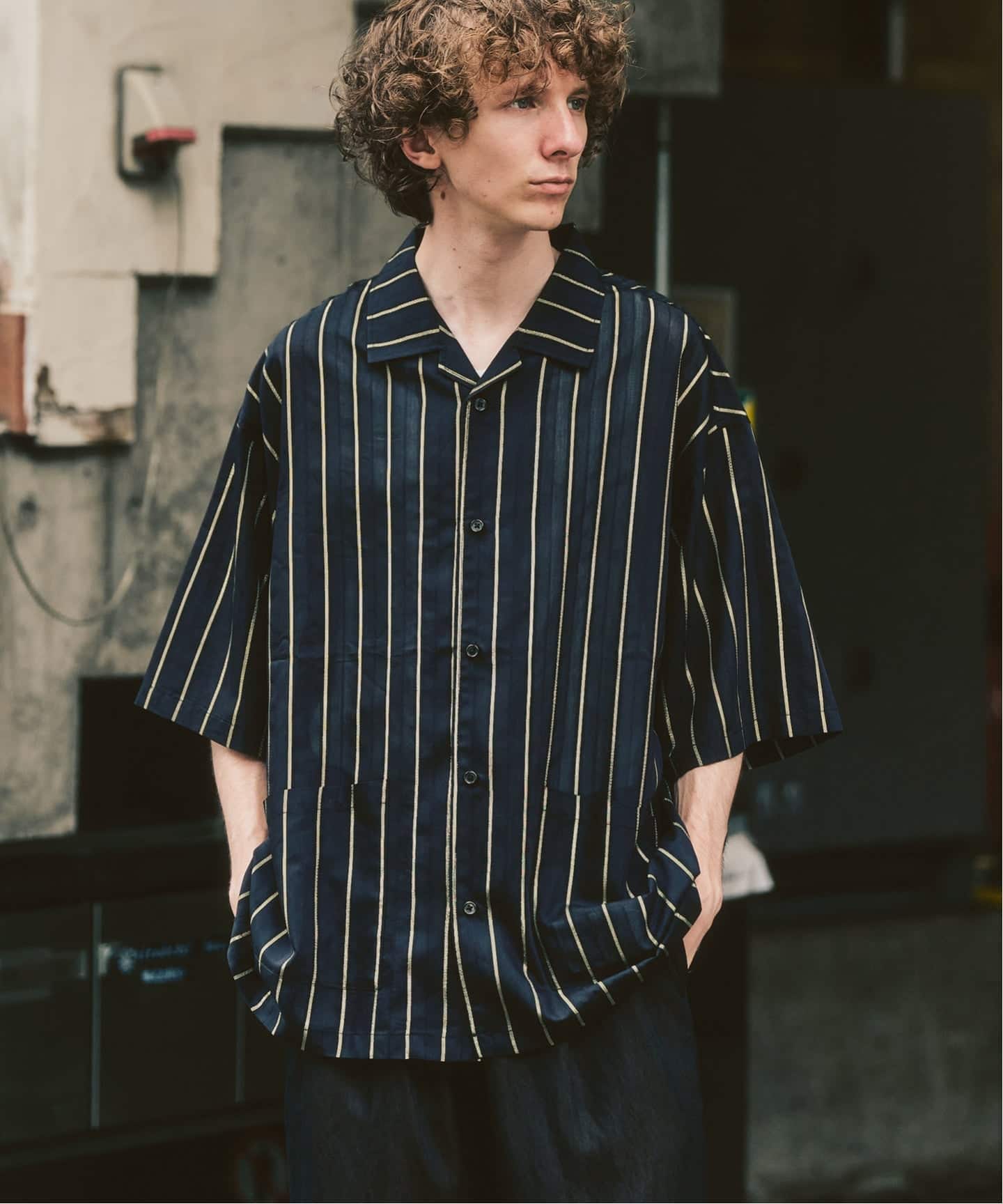 手仕上げクリーニング済｜ドゥーズィエムクラス チノ SLIT SLEEVEシャツ グリッターストライプ オープンカラーシャツ（シャツ／ブラウス）｜417