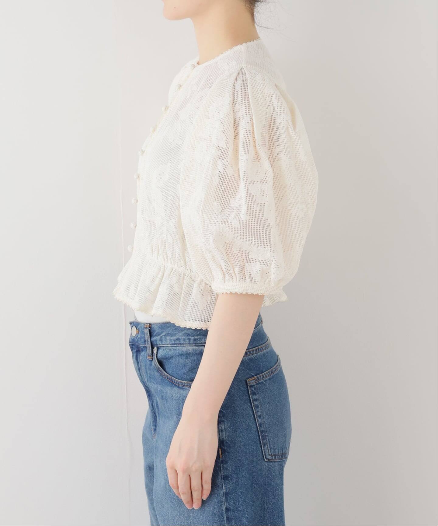 VIVIANO / ヴィヴィアーノ】 Embroidered Lace Puff Blouse（シャツ