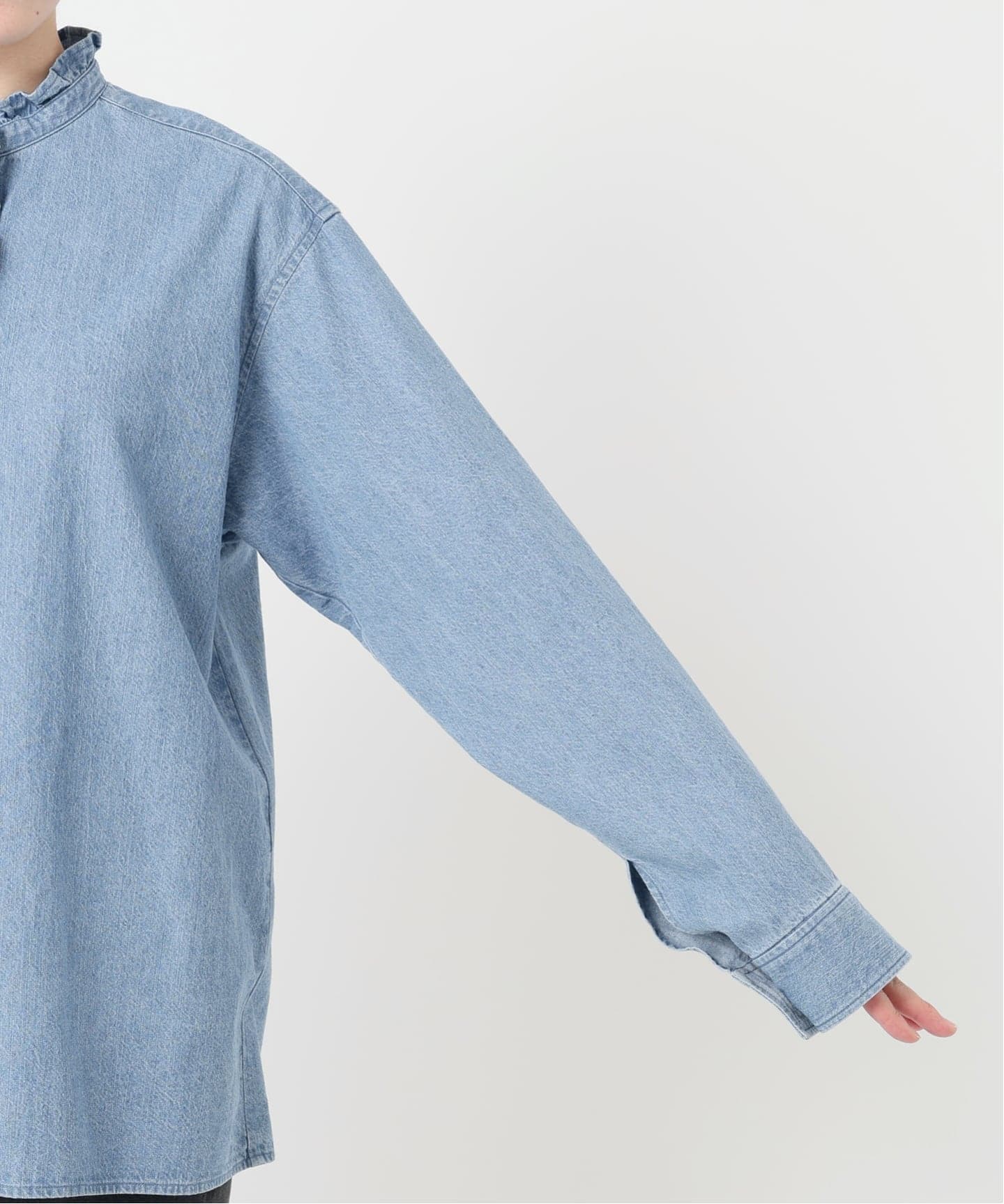 WEB限定追加予約4》スタンドネックデニムフリルブラウス（シャツ