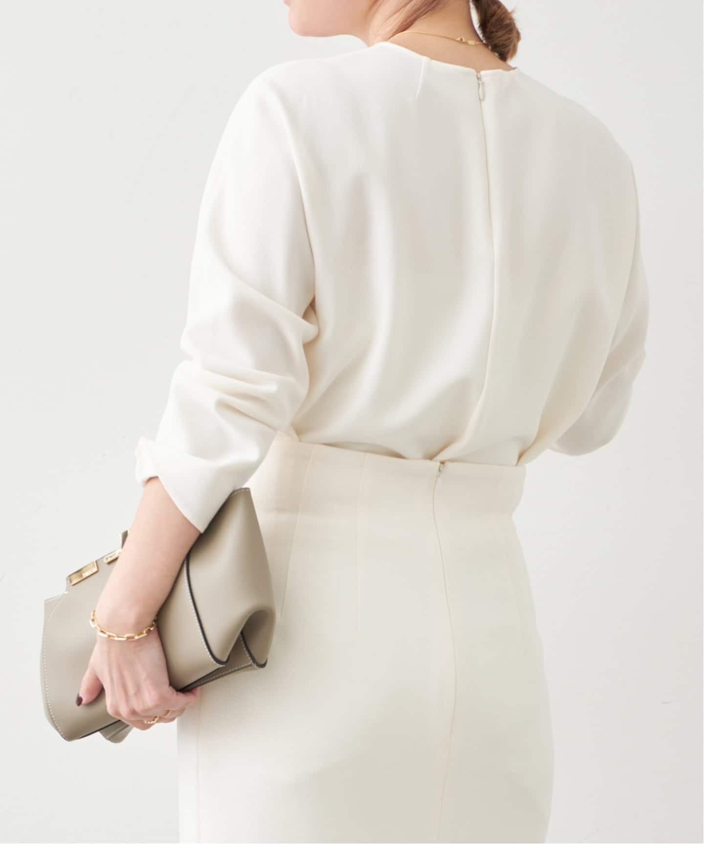 予約》トリアセジョーゼット クルーネックプルオーバー（シャツ