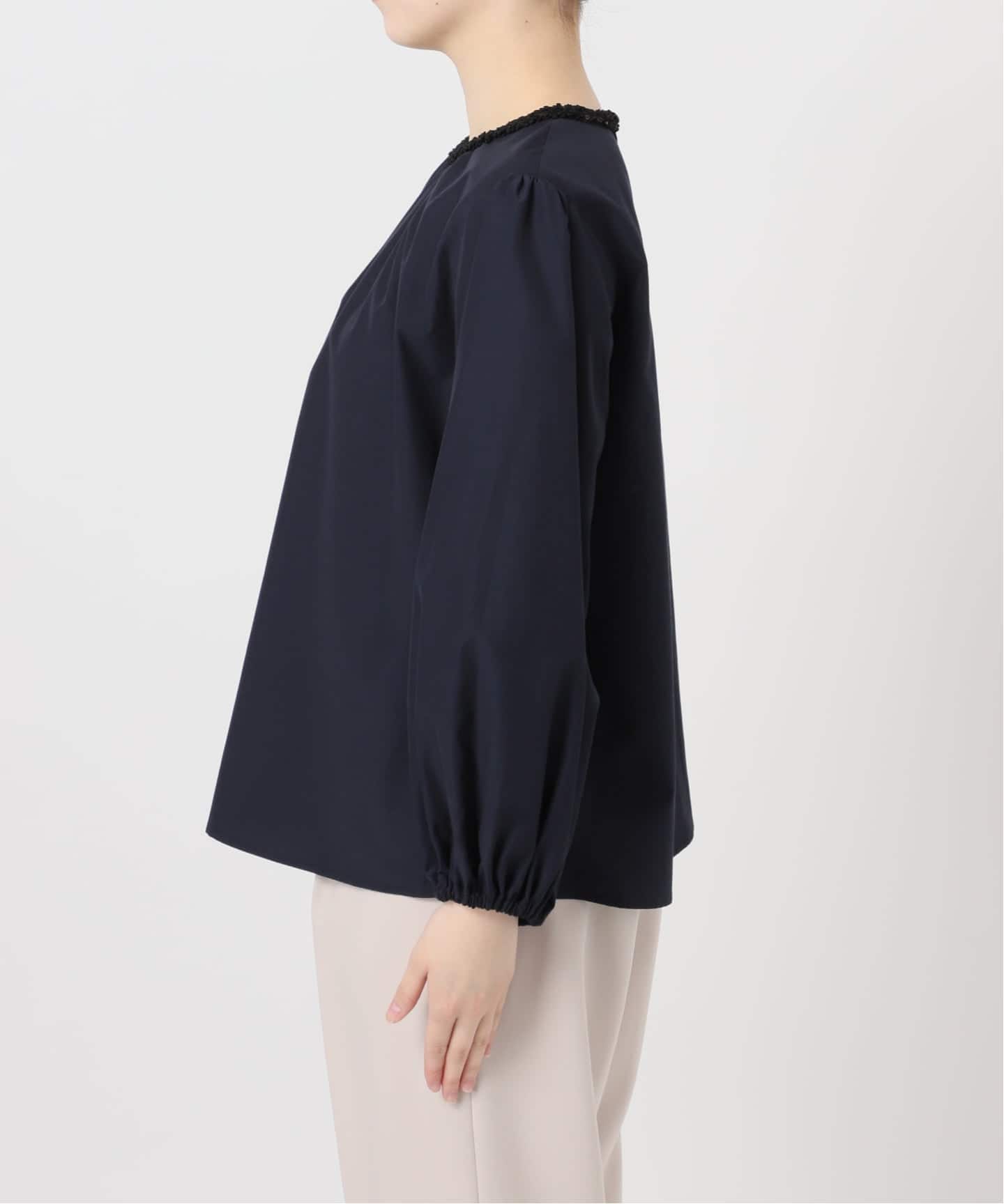 手洗い可 / デザインネックパフスリーブブラウス（シャツ／ブラウス