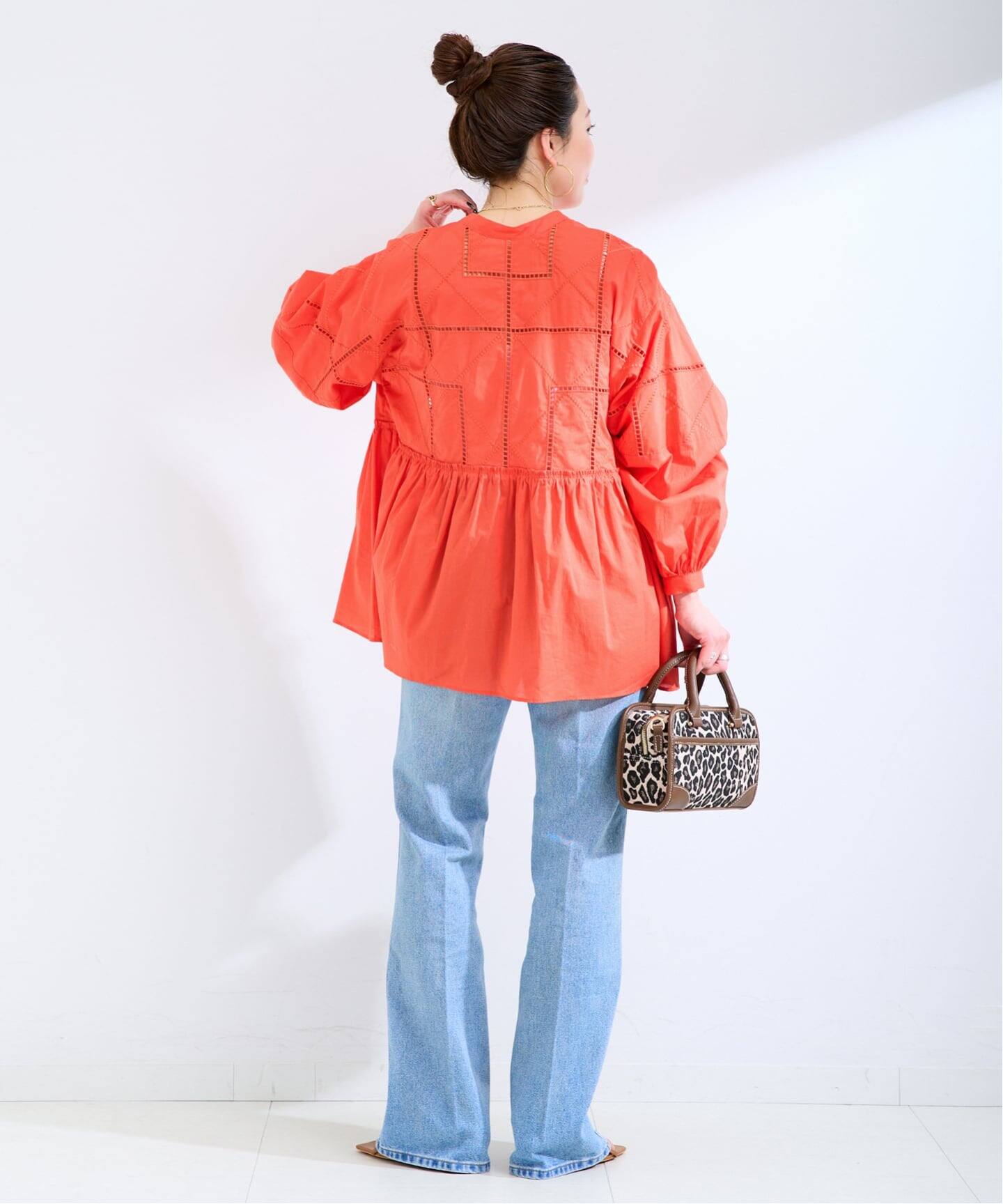 手洗い可 / 2WAYカットワーク刺繍ブラウス（シャツ／ブラウス）｜B.C