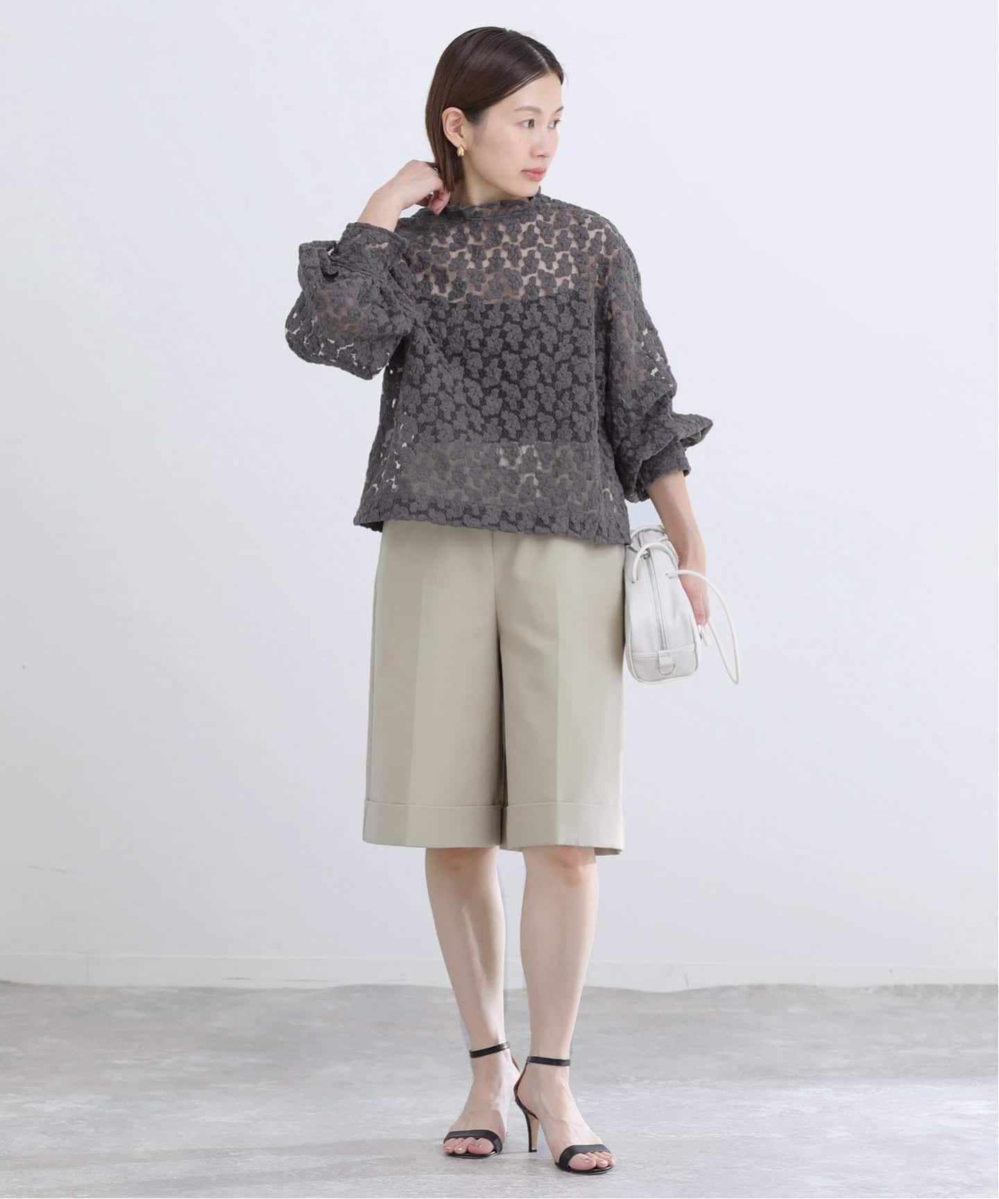 おまとめ2点☆kmです。ビアズリー刺繍ブラウス＆シェールイエナブラウス BEARDSLEY(ビアズリー) レディースのシャツ/ブラウス（プルオーバー