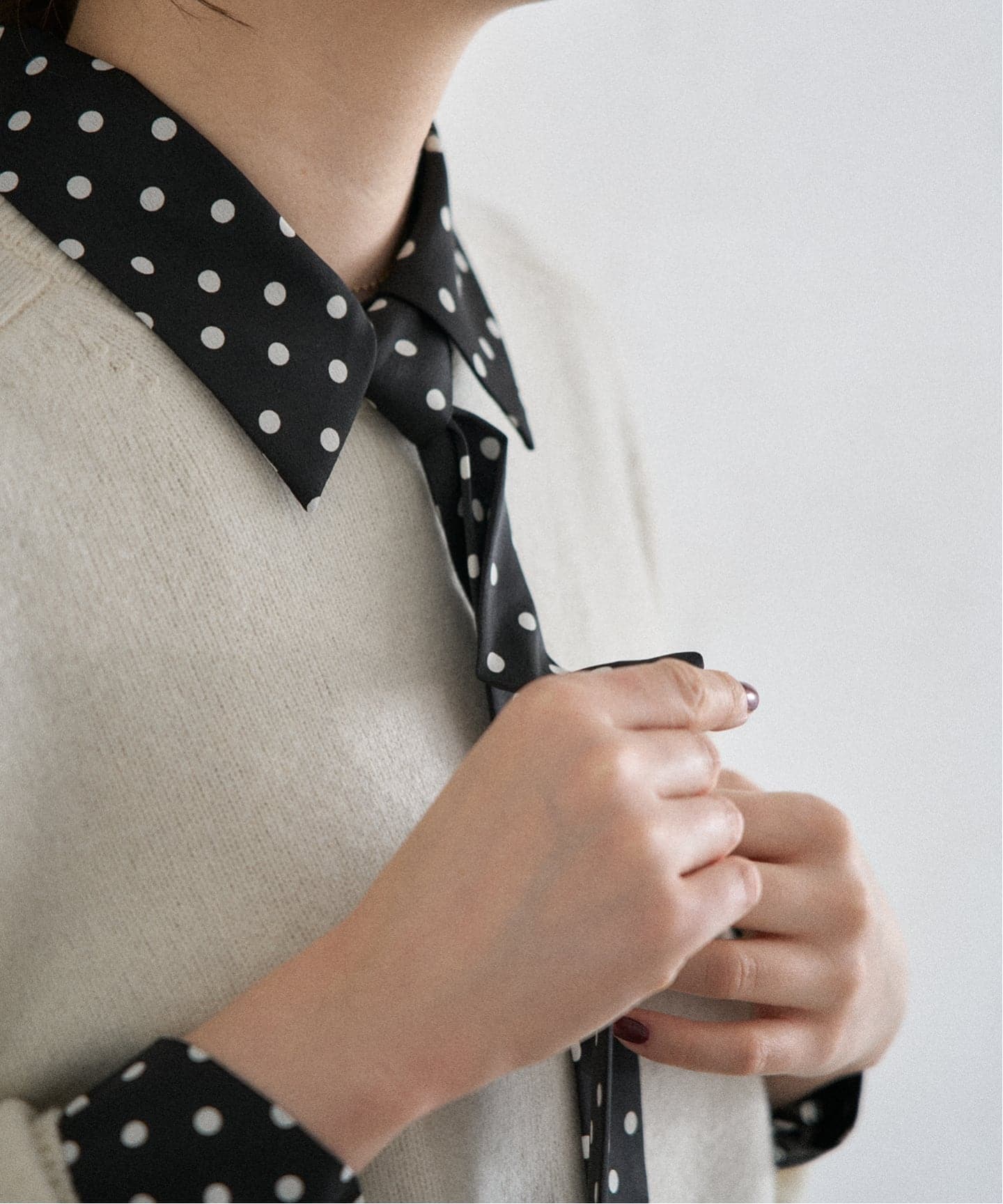 WEB限定/追加4予約》サテンドットタイ付ブラウス（シャツ／ブラウス