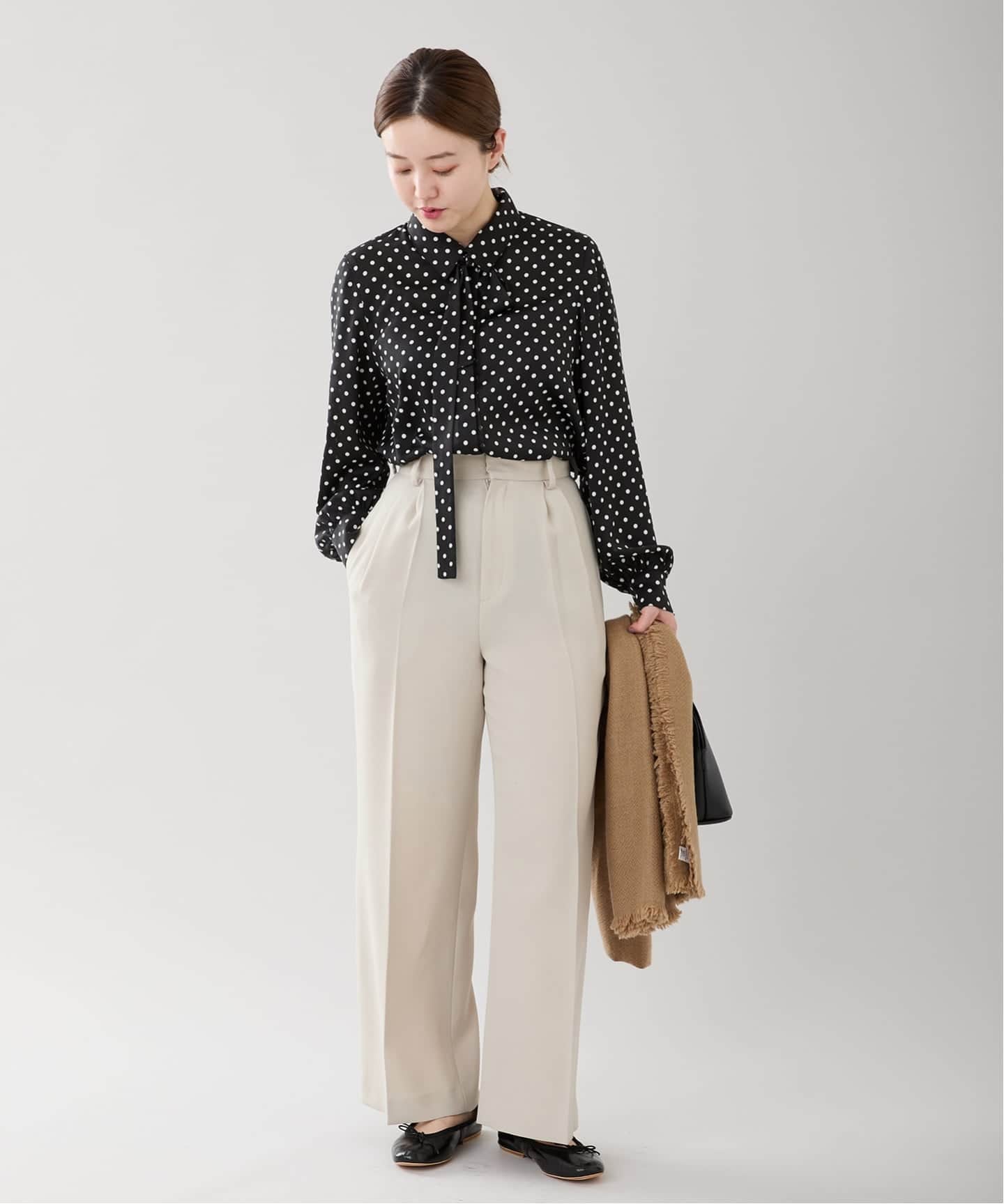 WEB限定/追加4予約》サテンドットタイ付ブラウス（シャツ／ブラウス