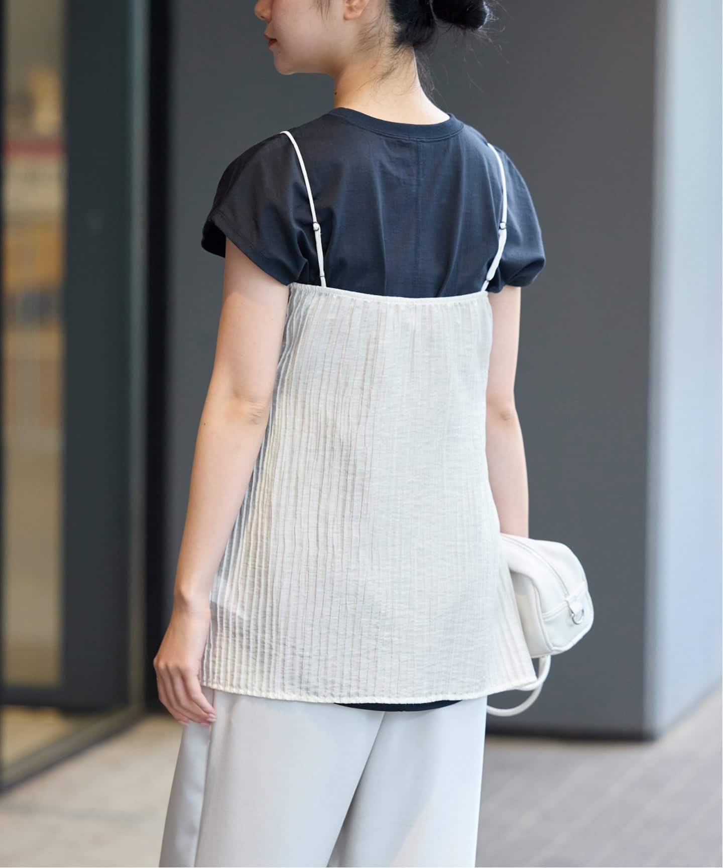 ESTHE/Twist Front Pleated Cami Top ブラウス ESTHE/エステ Twist Front Pleated Cami Top ブラウス 162-3076A