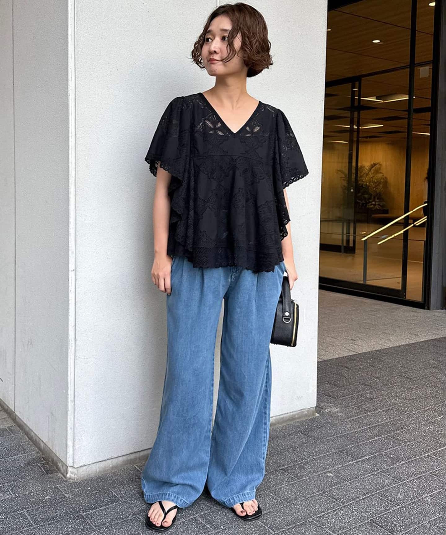 ■新品【SLOBE IENA】レースフリルVネックブラウス 追加》レースフリルVネックブラウス（シャツ／ブラウス）｜SLOBE IENA