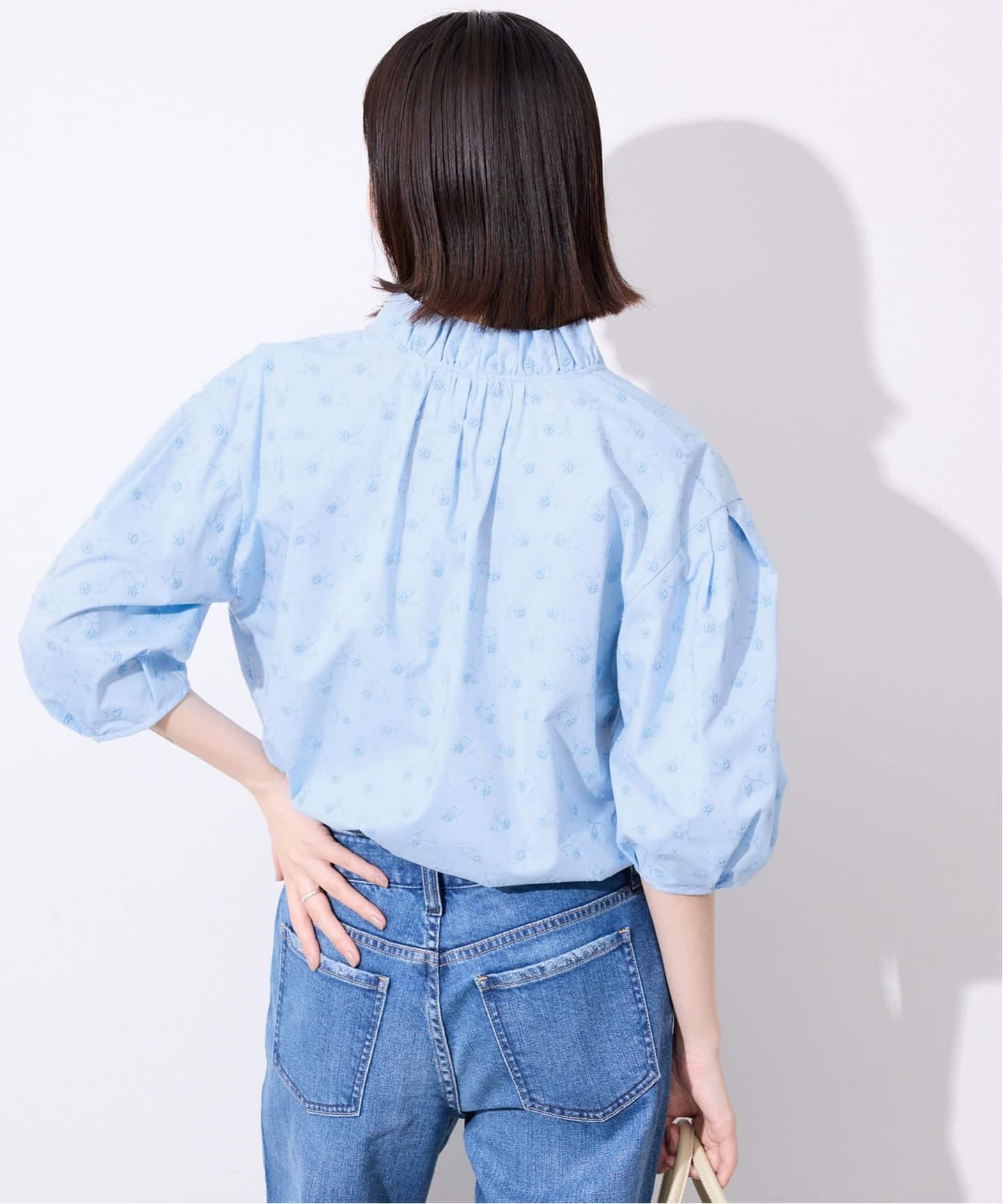 WEB・一部店舗限定》フラワー刺繍5分袖ブラウス（シャツ／ブラウス