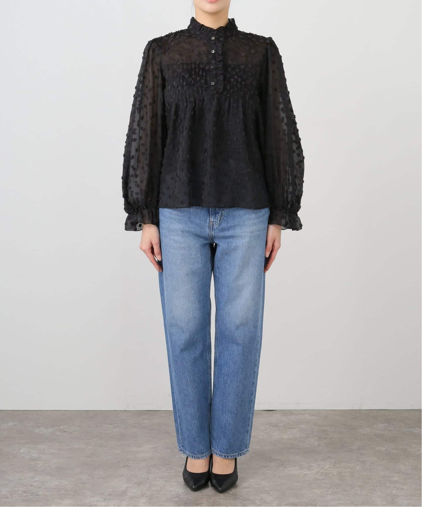 WEB限定/追加予約》フラワージャガードフリルブラウス（シャツ