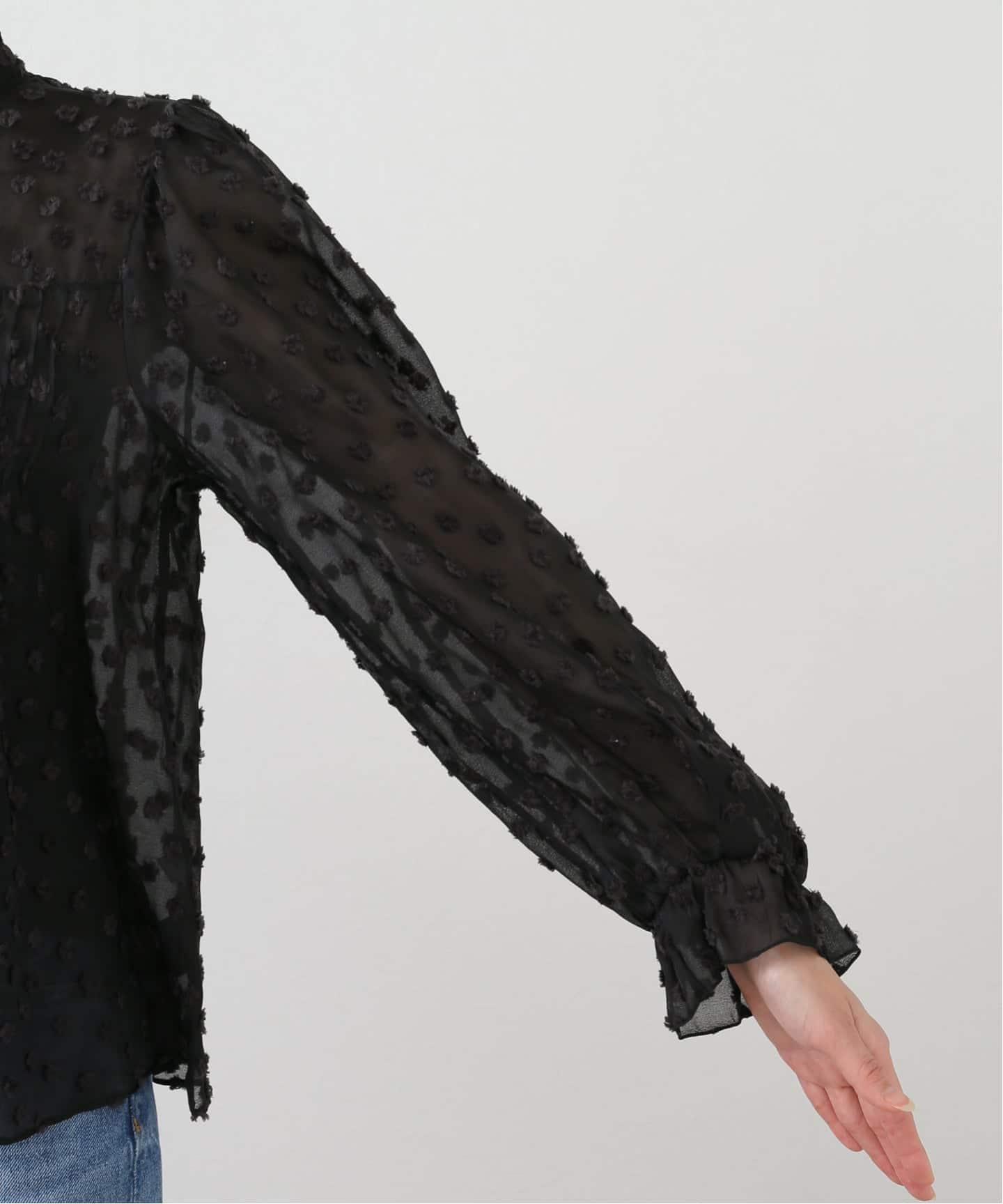 WEB限定/追加予約》フラワージャガードフリルブラウス（シャツ