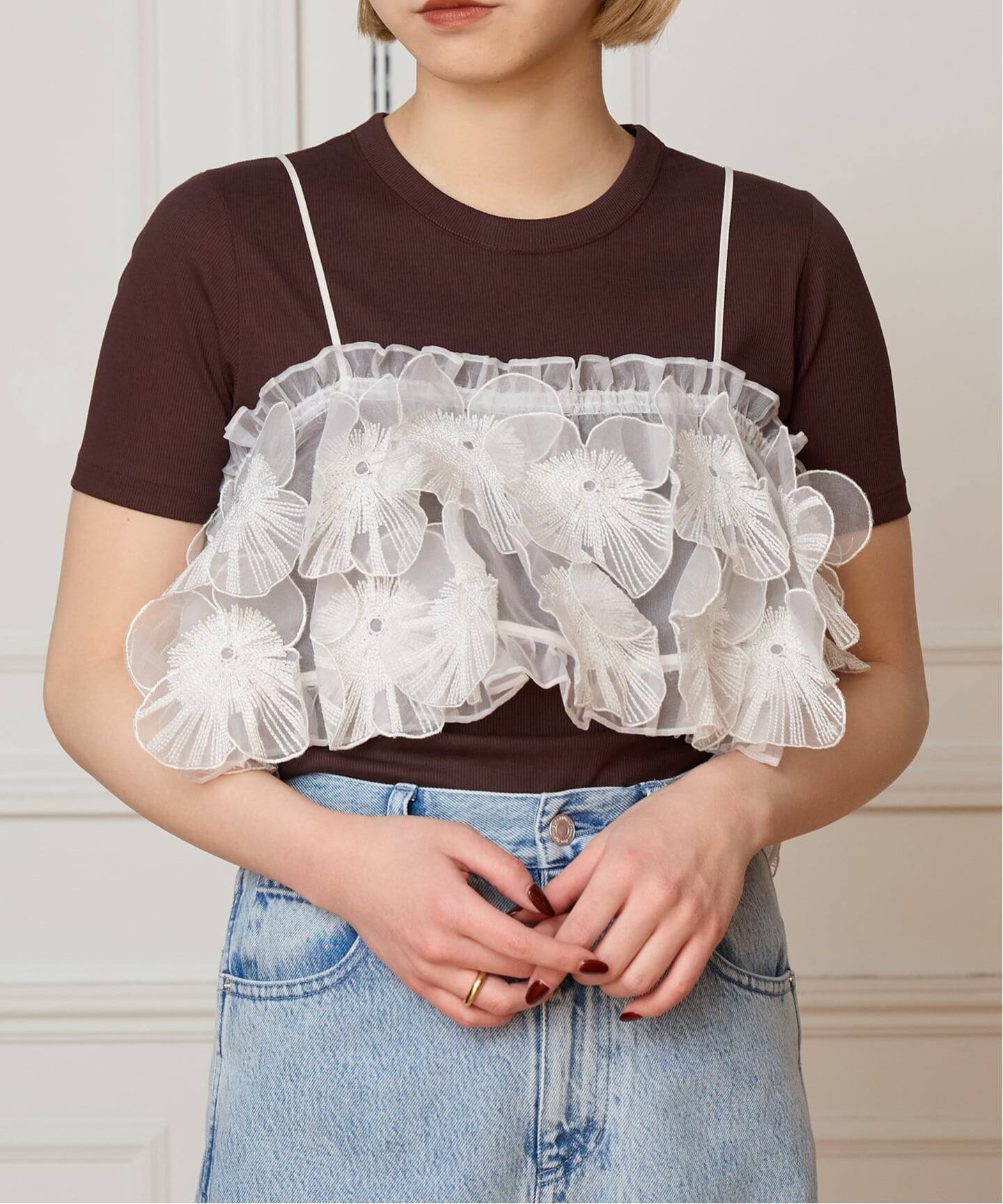 IENA LA BOUCLE フラワーモチーフオーガンジーキャミ ¥40,700 IENA LA BOUCLE フラワーモチーフオーガンジーキャミ（キャミソール