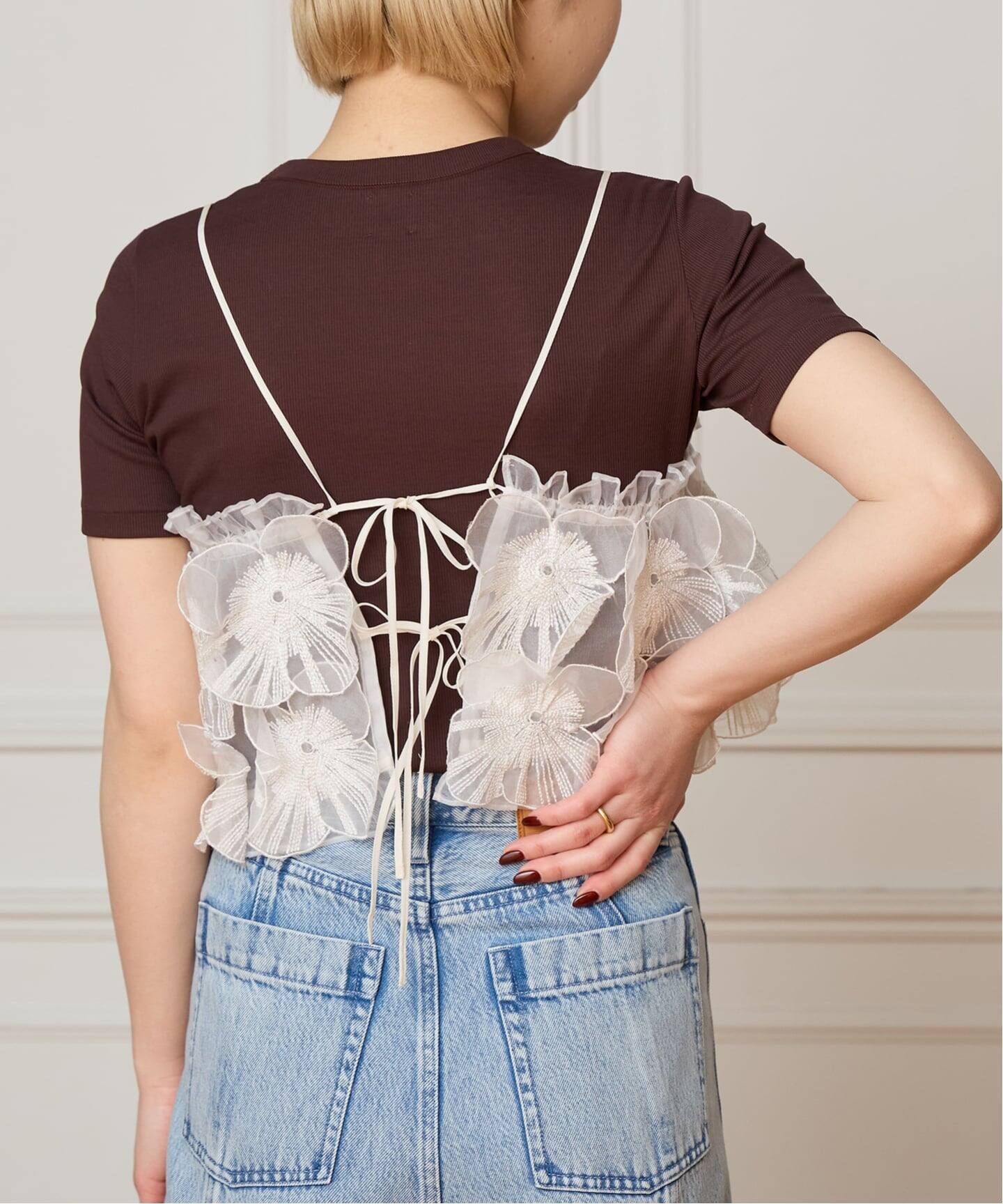 IENA LA BOUCLE フラワーモチーフオーガンジーキャミ ¥40,700 IENA LA BOUCLE フラワーモチーフオーガンジーキャミ（キャミソール