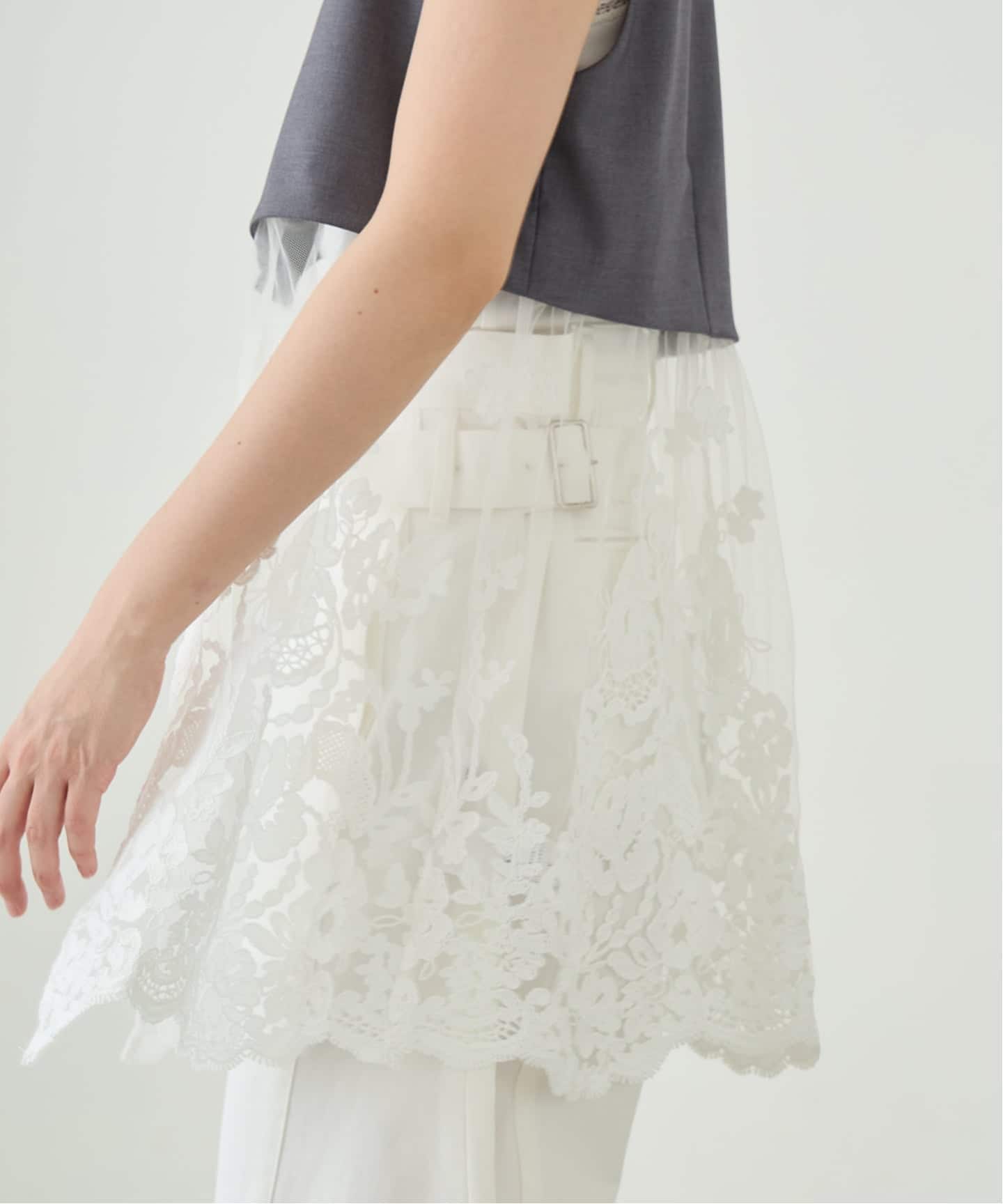 IENA LA BOUCLE チュールレースノースリーブベスト（ベスト）｜IENA