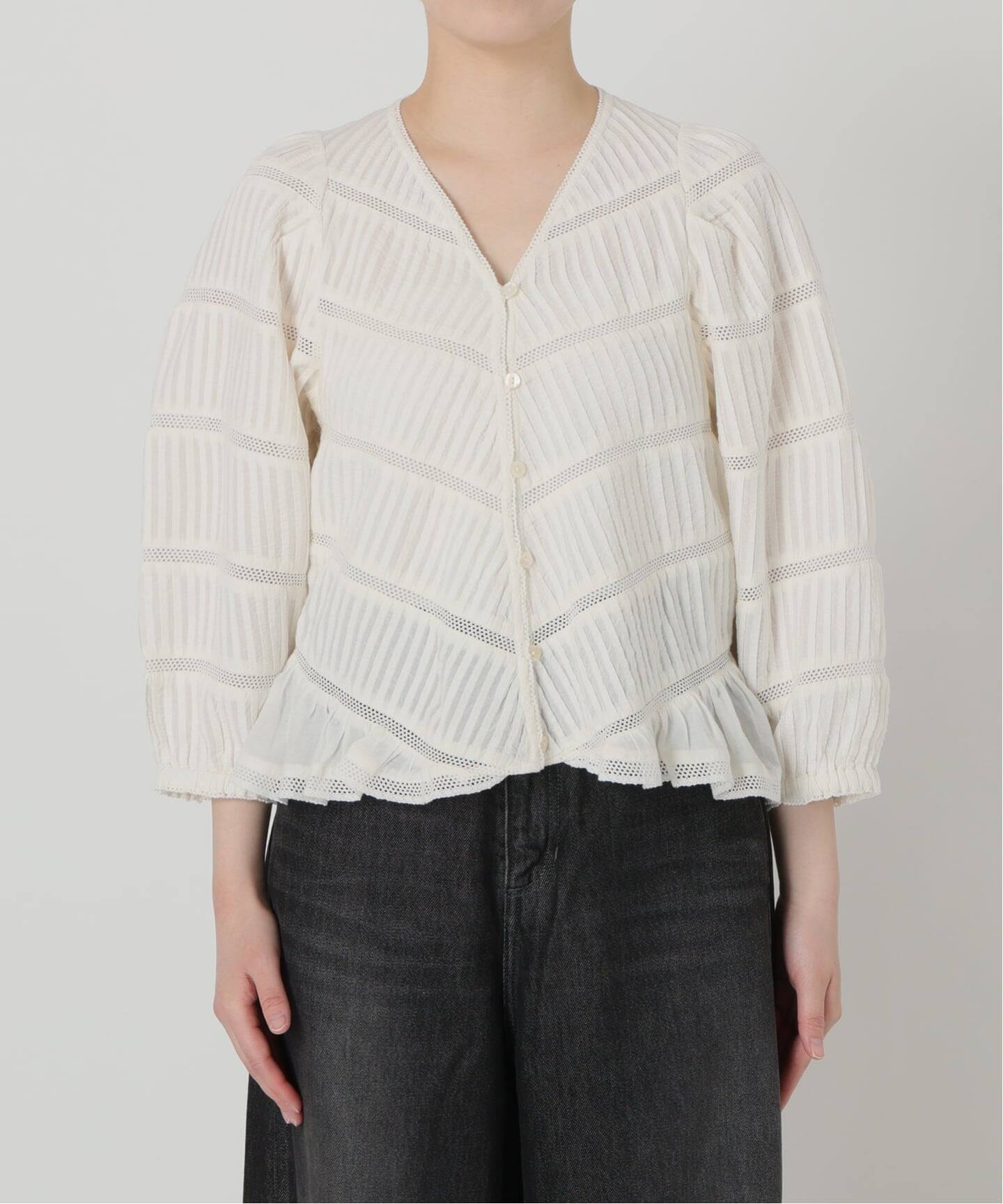 IENA LA BOUCLE ブライトサッカーブラウス IENA LA BOUCLE ブライトスラブパフショルダーブラウス（シャツ