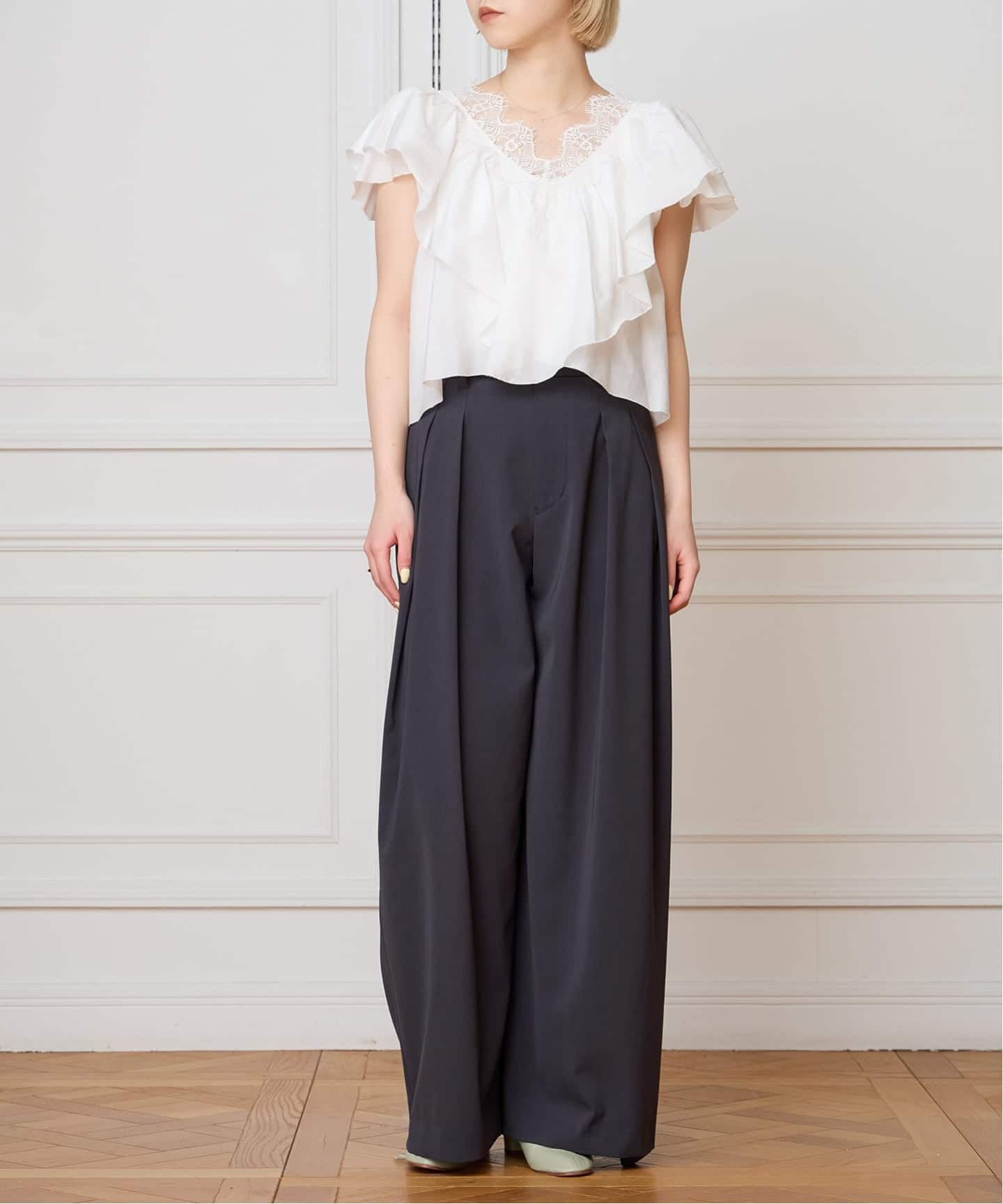 IENA LA BOUCLE レース Vネックブラウス 追加》IENA LA BOUCLE レース Vネックブラウス（シャツ／ブラウス