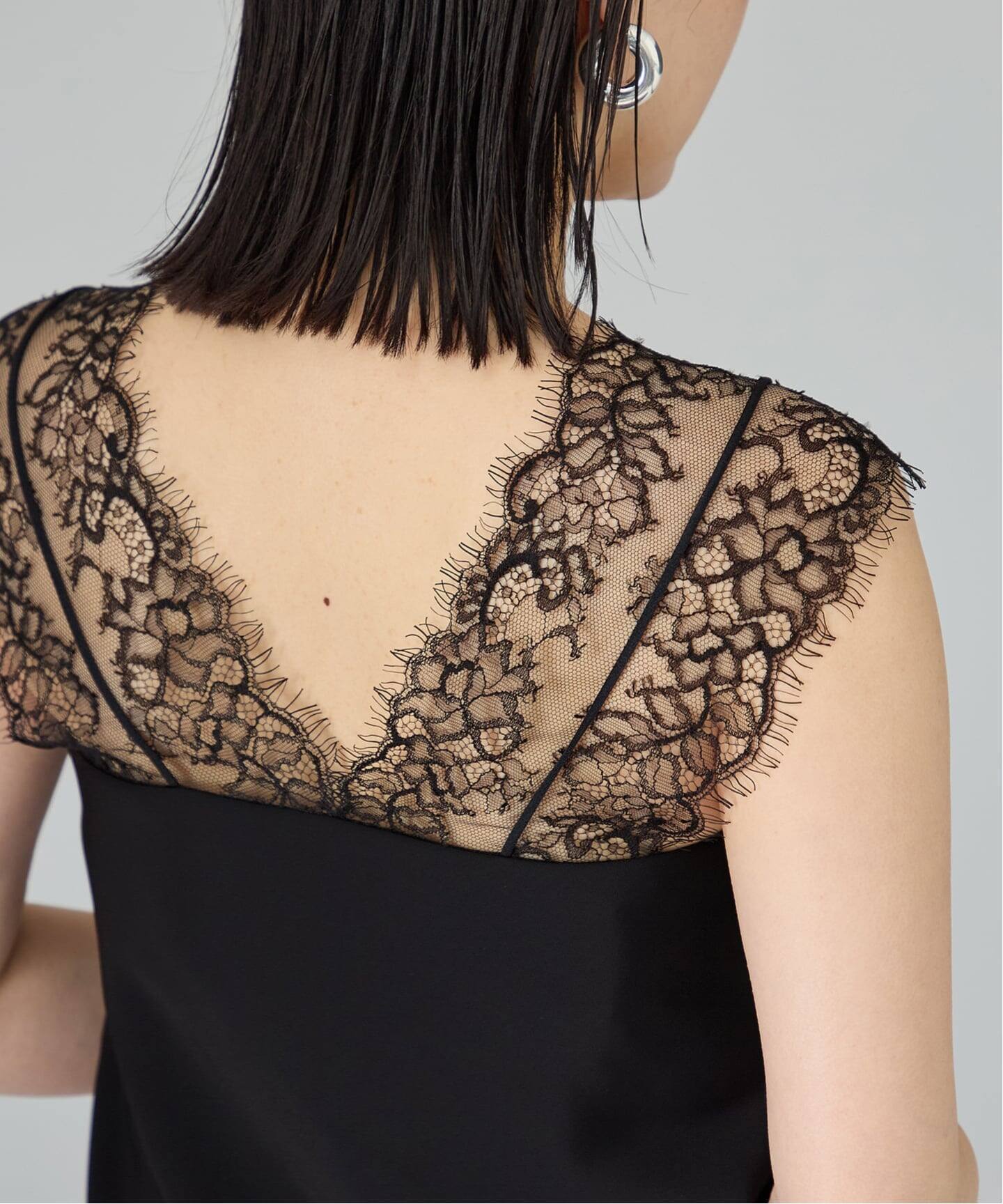 完売•新品未使用⭐︎Room no.8 ルームエイト⭐︎ブラックサテンレースブラウス Room no.8 BLACK ルームエイト ブラックサテンレースブラウス BR8S-206