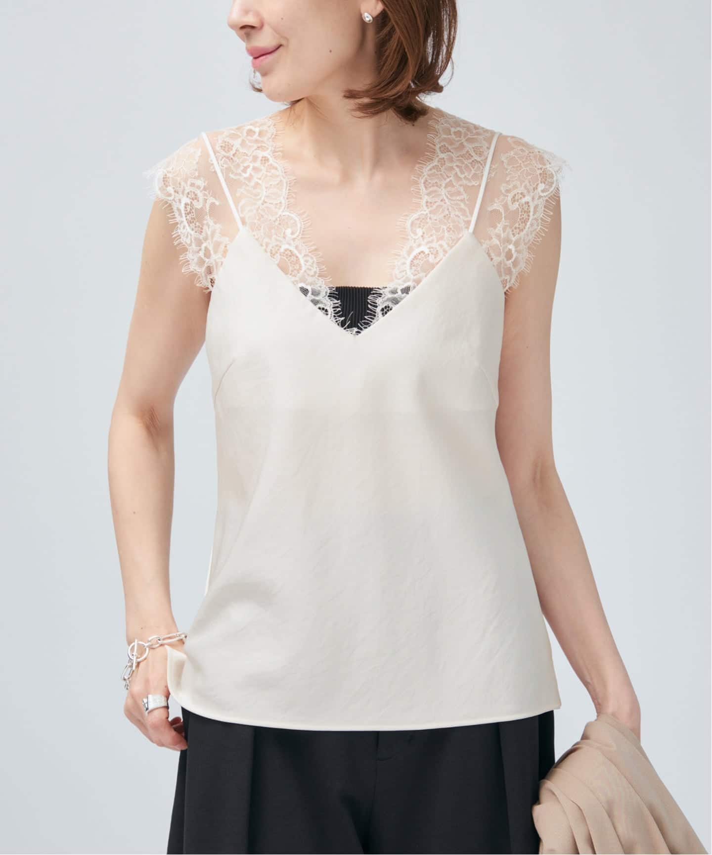 予約》Room no.8 BLACK ルームエイト ブラックサテンレースブラウス 予約》Room no.8 BLACK ルームエイト ブラックサテンレースブラウス