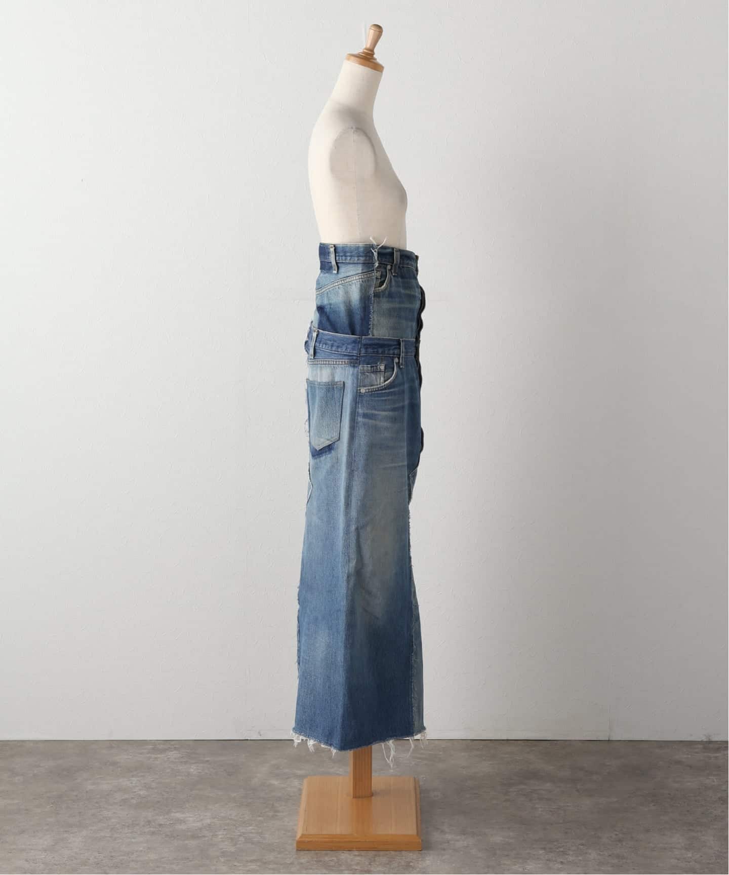 QUIITO W WAIST I LINE SK Q26S-S128：デニムスカート（デニムスカート