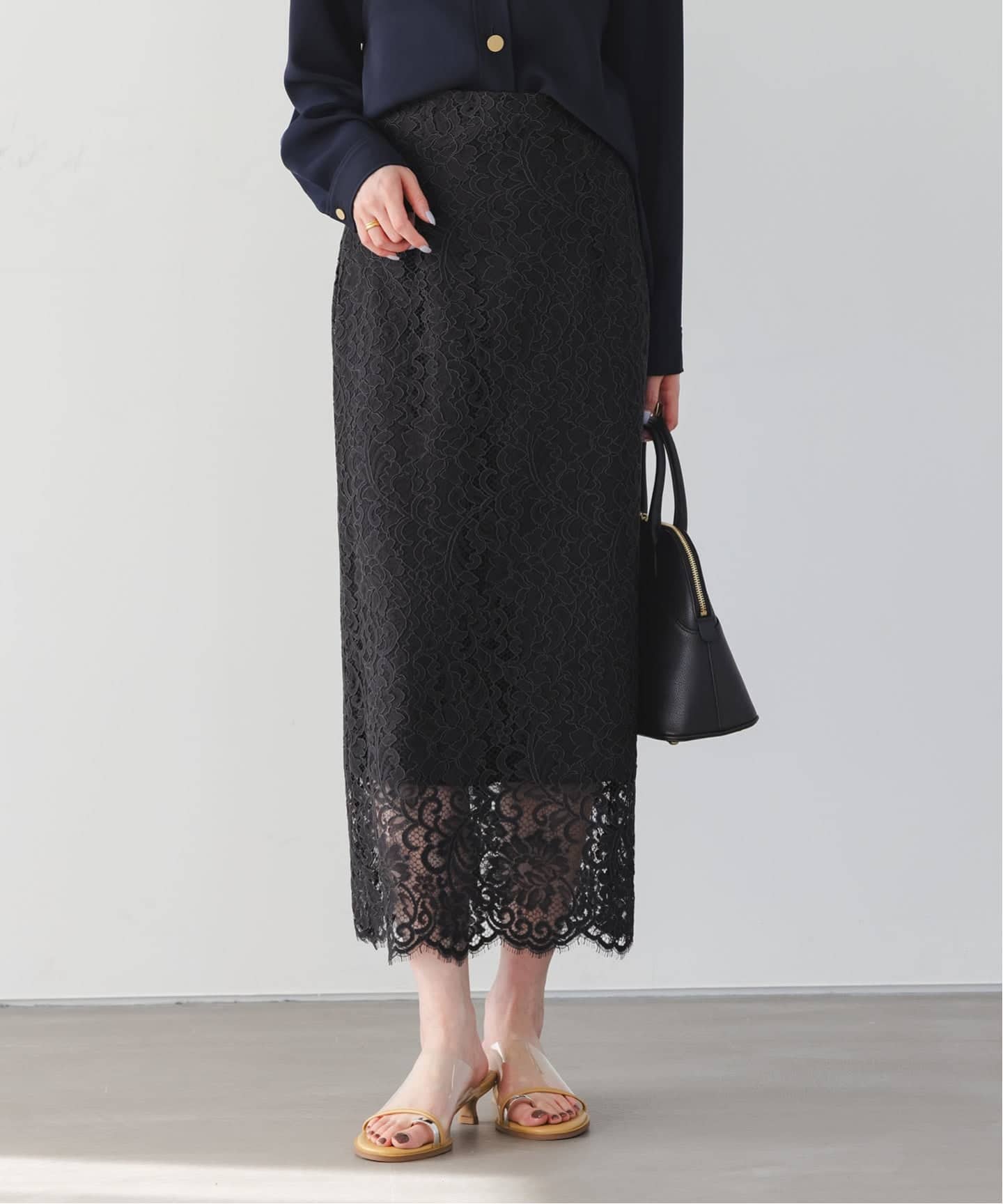 エルマンノシェルビーノブラックスカートサイド レース40 未使用品 ERMANNO SCERVINO エルマンノシェルビーノ ワンピース