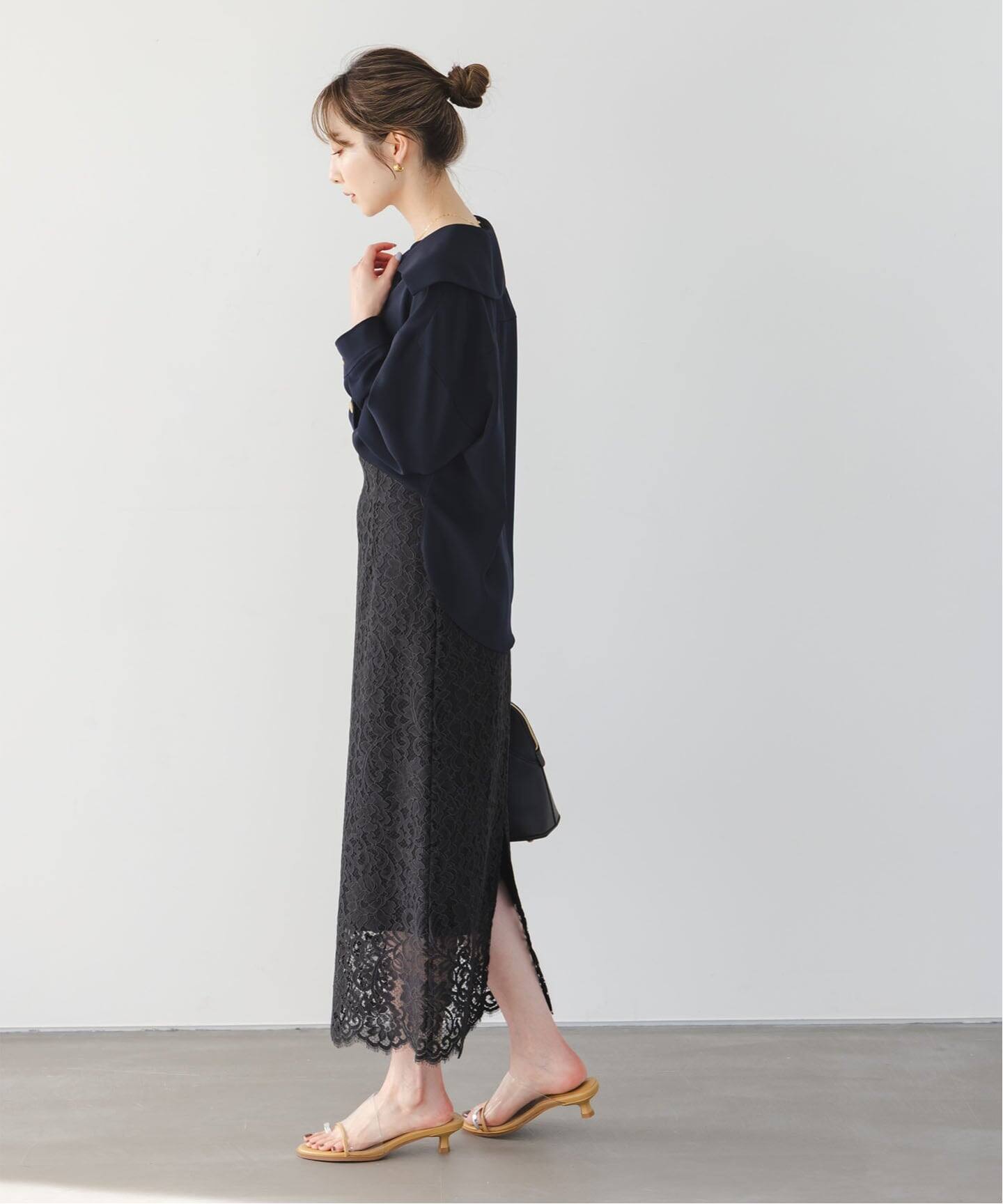 NOBLE リバーレースIラインスカート ブラック 38 上品 美シルエット NOBLE（ノーブル） スカート 《追加》リバーレースIラインスカート 2