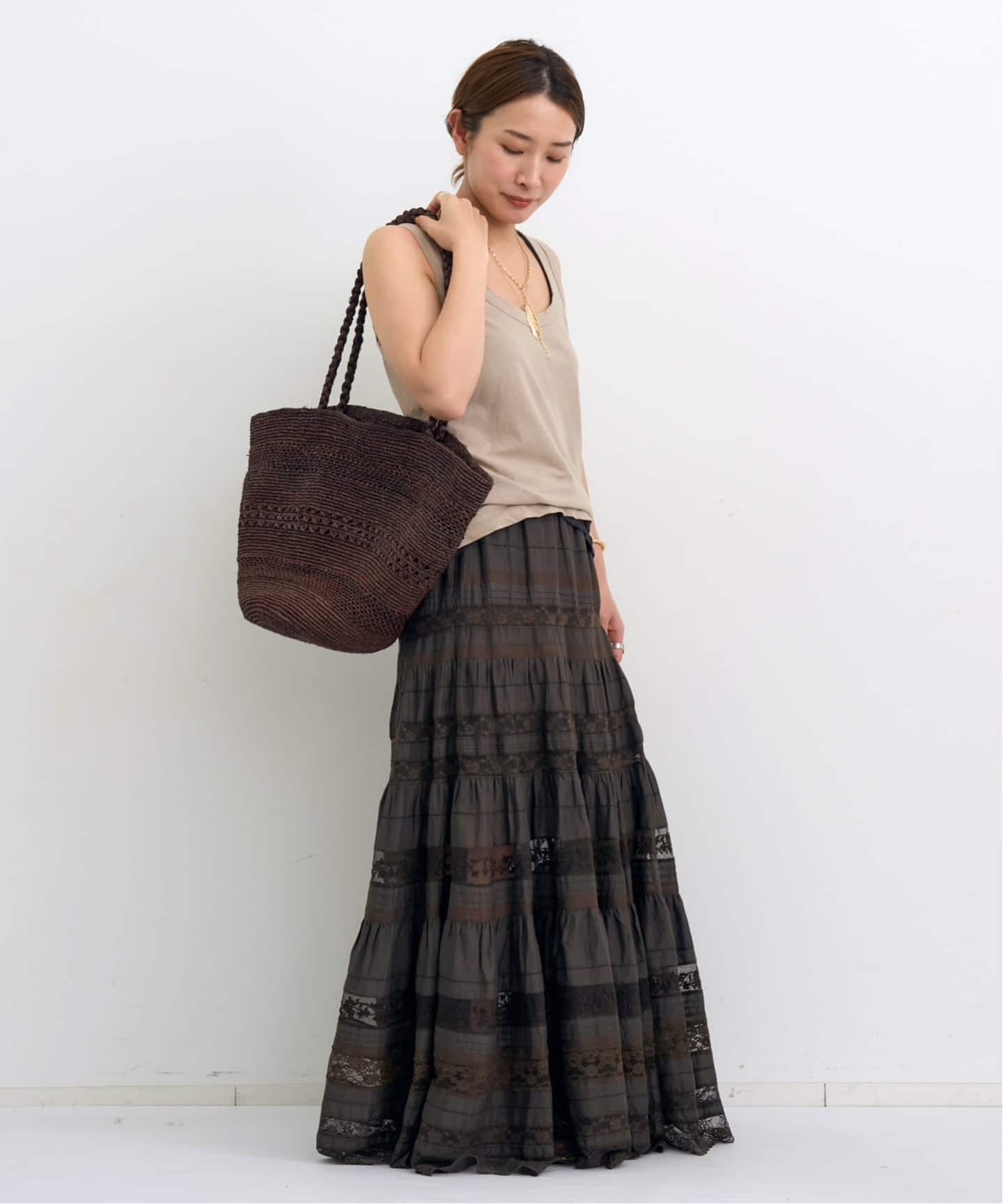 TIERED LACE SKIRT（ロング・マキシ丈スカート）｜L'Appartement