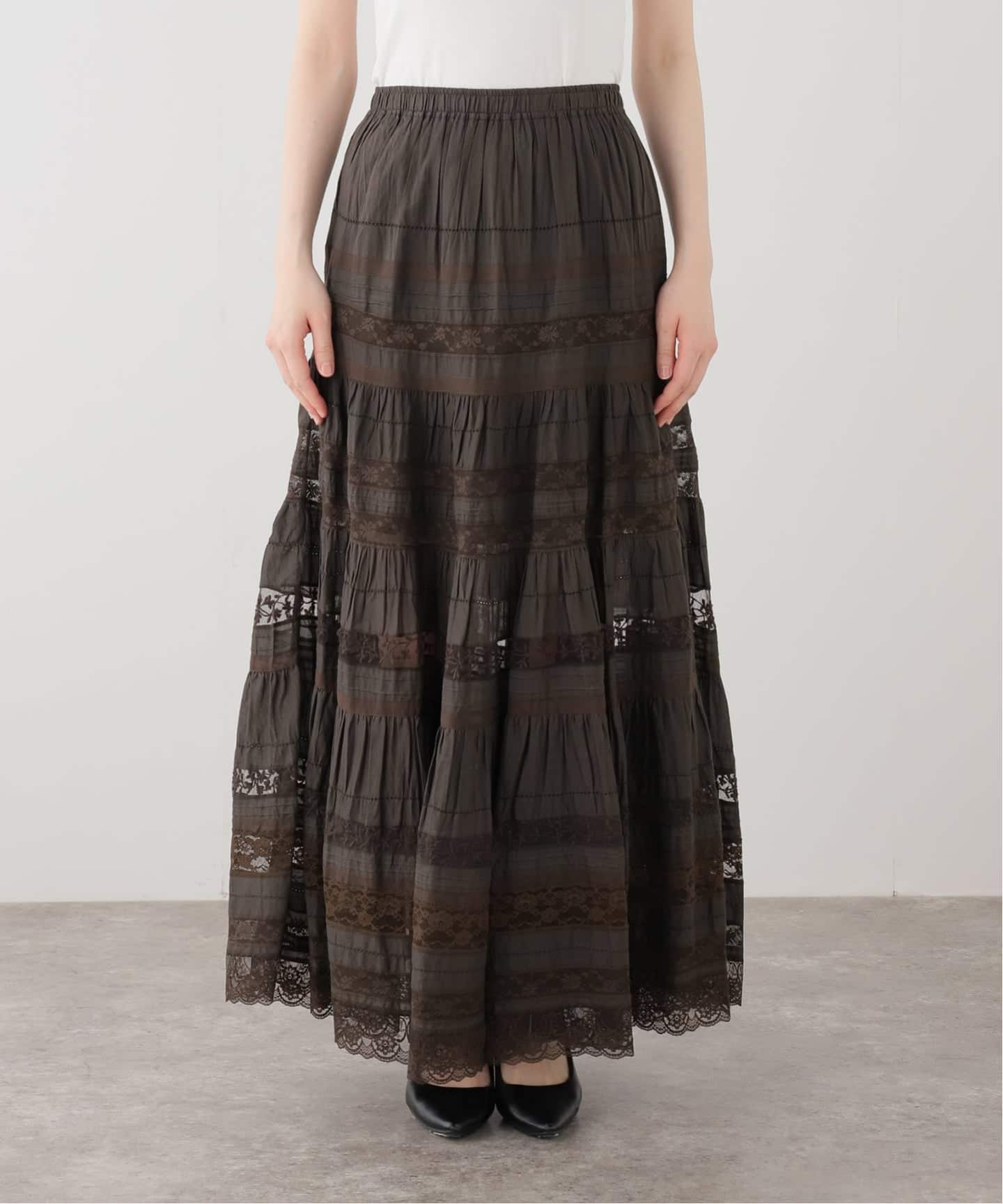TIERED LACE SKIRT（ロング・マキシ丈スカート）｜L'Appartement