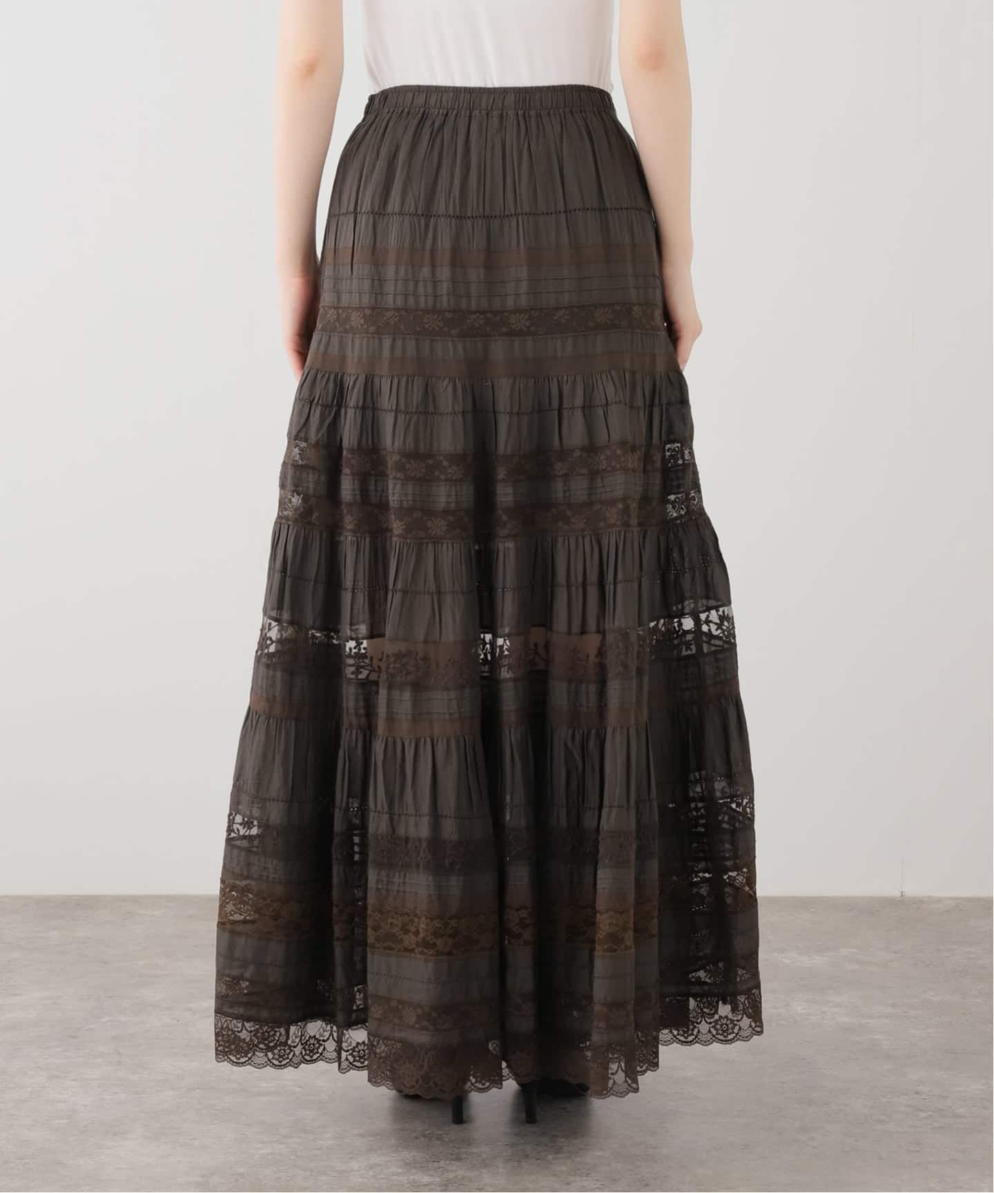 TIERED LACE SKIRT（ロング・マキシ丈スカート）｜L'Appartement
