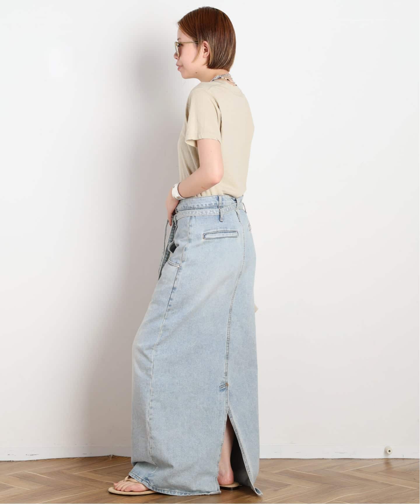 LOW CLASSIC/ロウ・クラシック】BELTED HIGH WAIST DENIM SKIR（ロング