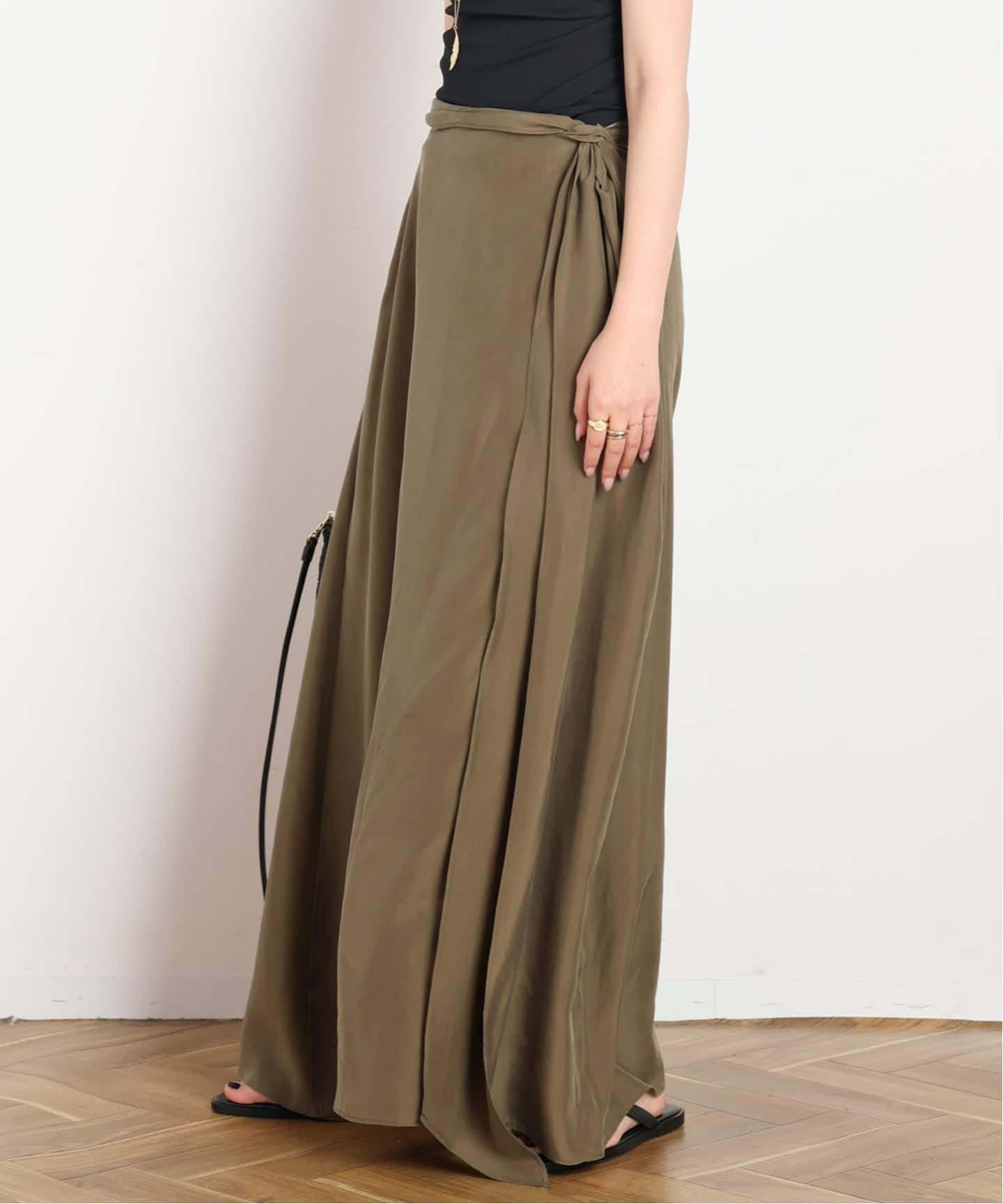 ロロピアーナ　スカート　カーキ　38 RUOHAN/ローハン】TULA WRAP SKIRT(Khaki)（ロング・マキシ丈スカート