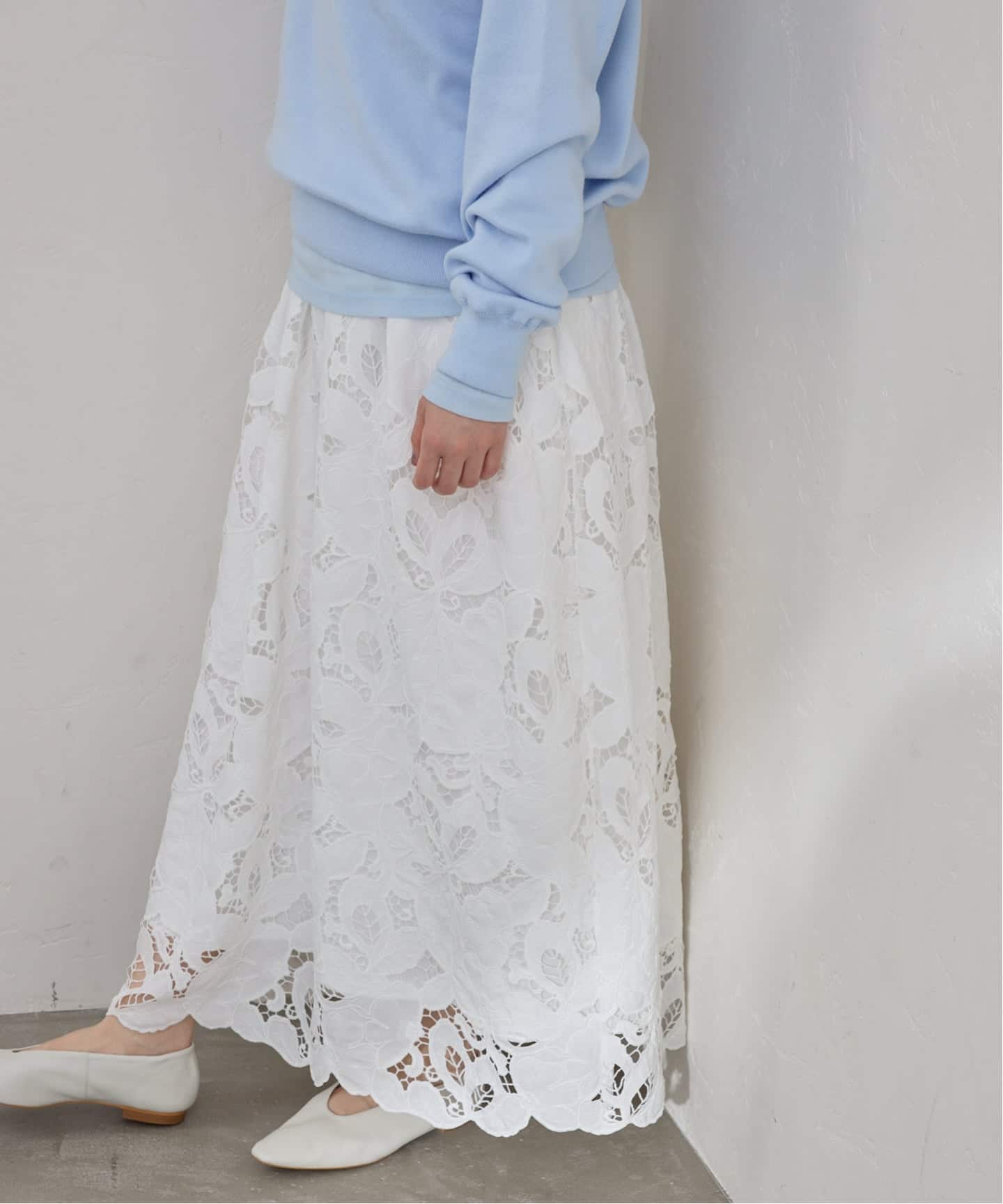 エブール新品紙タグ付き⭐️日本製❗️雑誌掲載⭐️フラワーコードレーストラペーズスカート 新品】ebure◇フラワーコードレーストラペーズスカート◇36◇97,900円