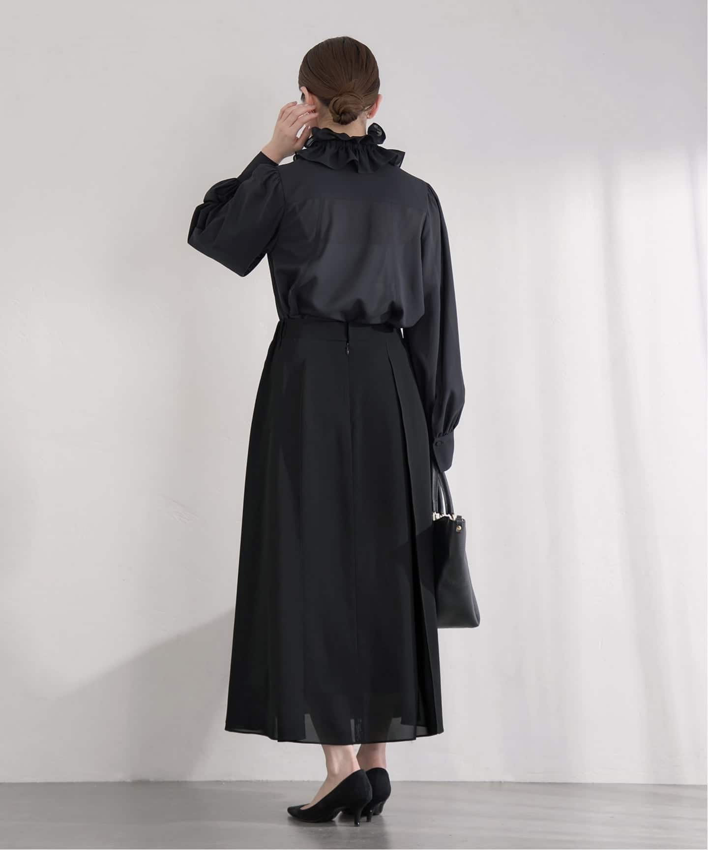 &NAVY シアーピンタックスカート（ロング・マキシ丈スカート）｜IENA