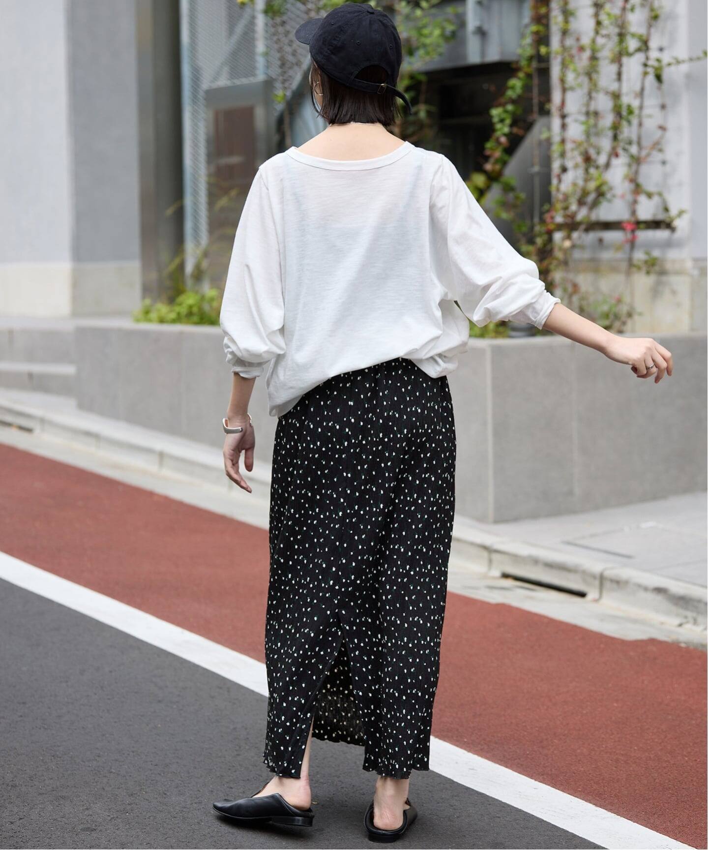 26SS✨完売品✨スローブイエナ　flower pleats アイラインスカー flower pleats アイラインスカート（その他スカート）｜SLOBE IENA