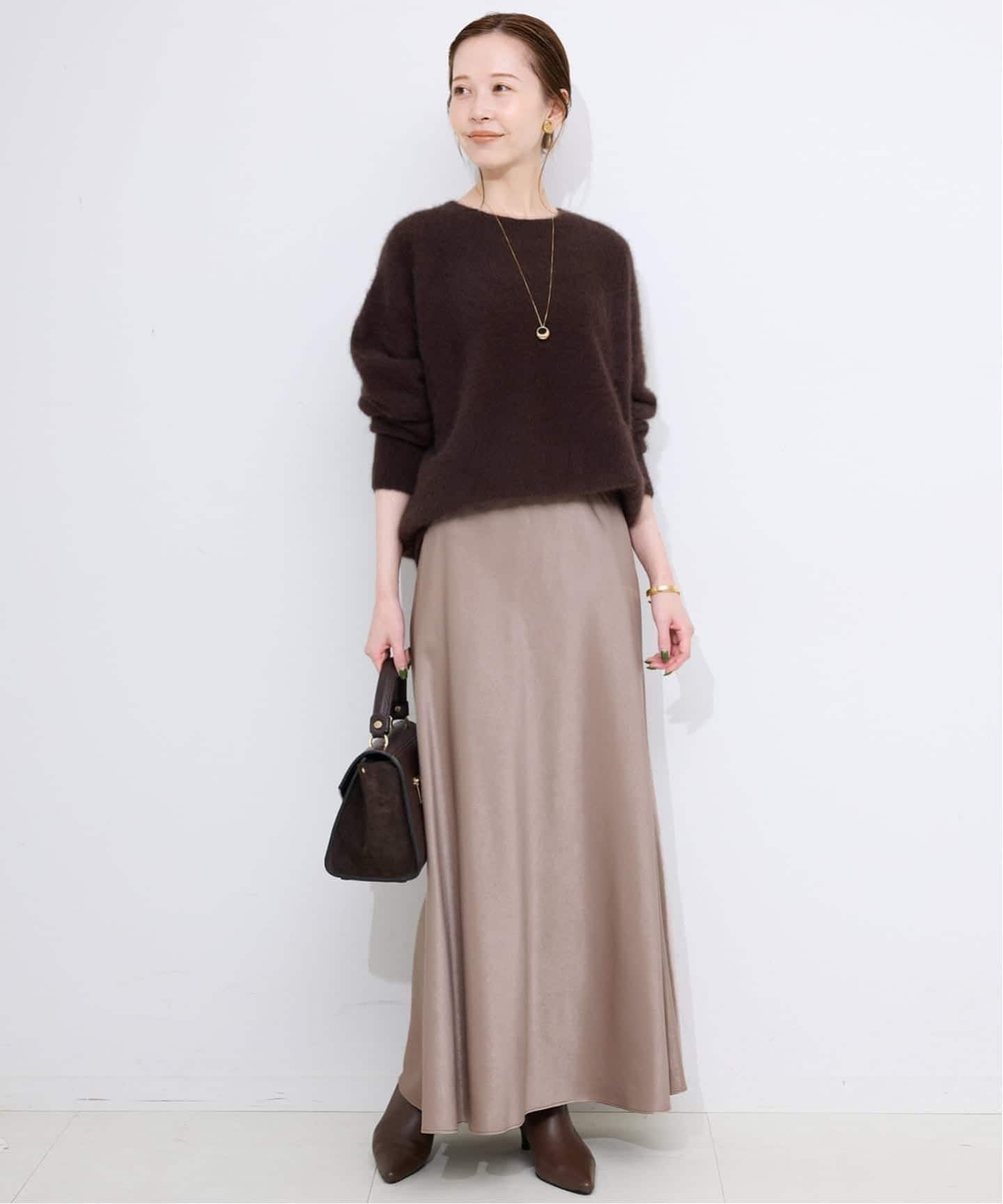 SLOBE IENA グロッシーサテンフレアスカート　チャコールグレー SLOBE IENA（スローブイエナ） スカート 「WEB限定カラー有り/追加