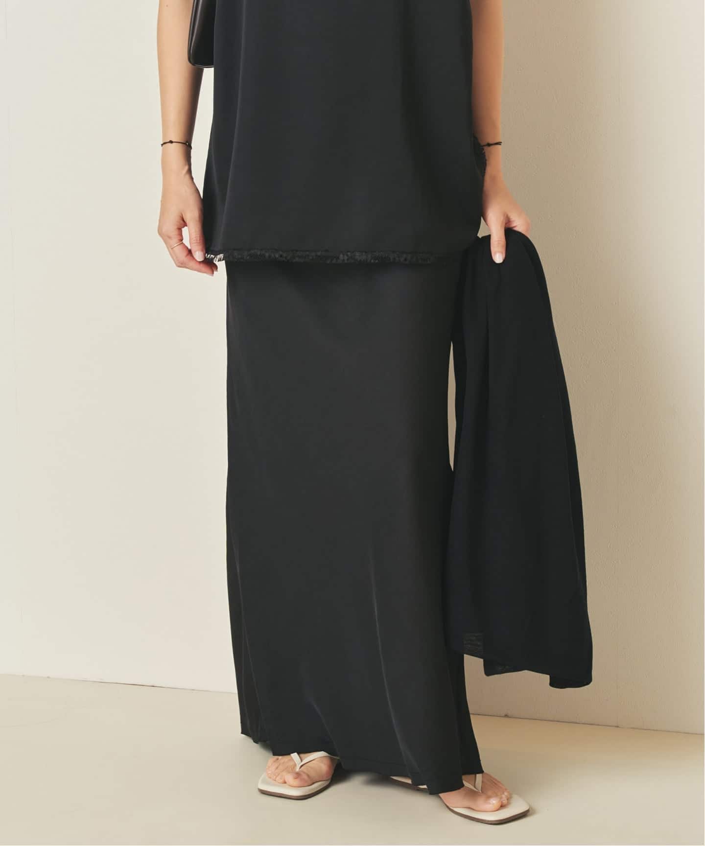 NOTHINGEVERYTHING / ナッシングエブリシング 別注 SATIN MAXI